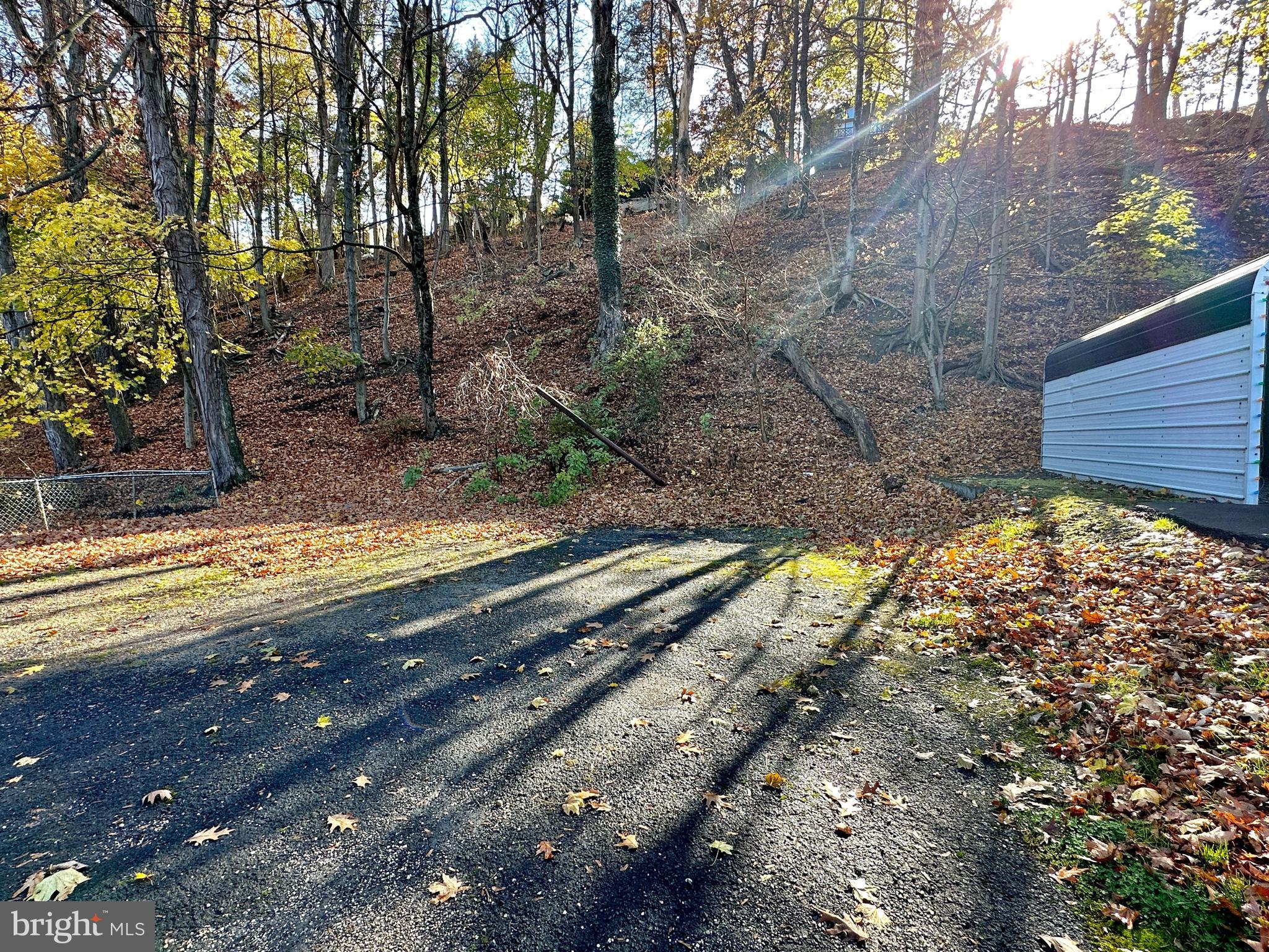 WEST SIDE - Residential