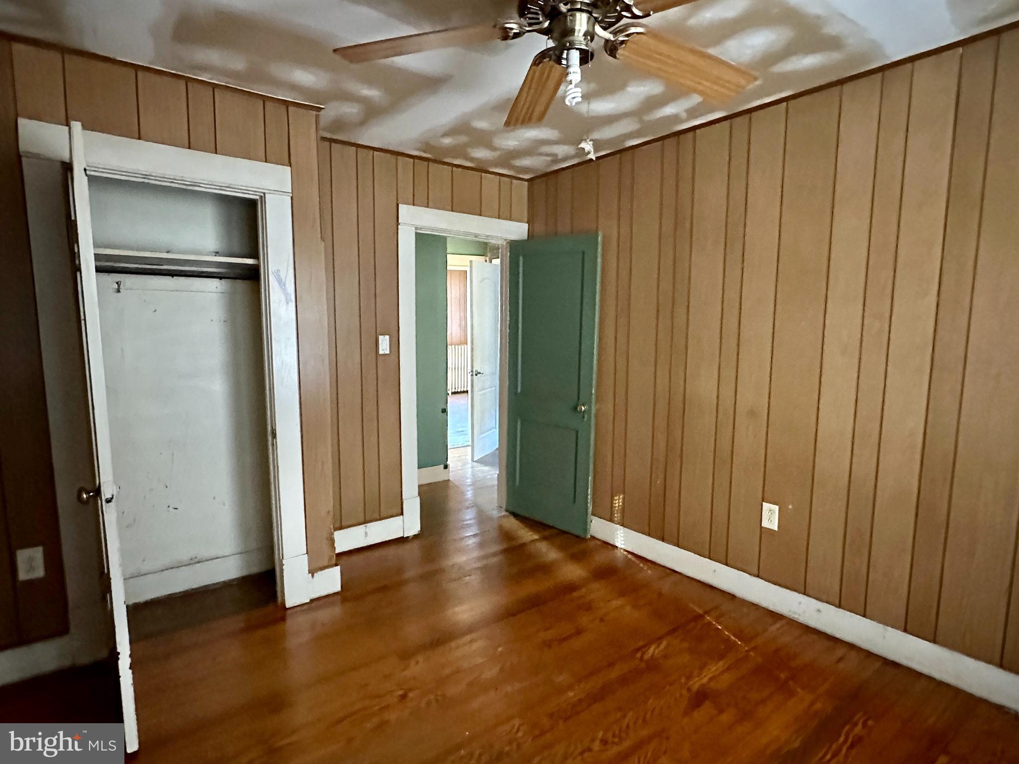 WEST SIDE - Residential