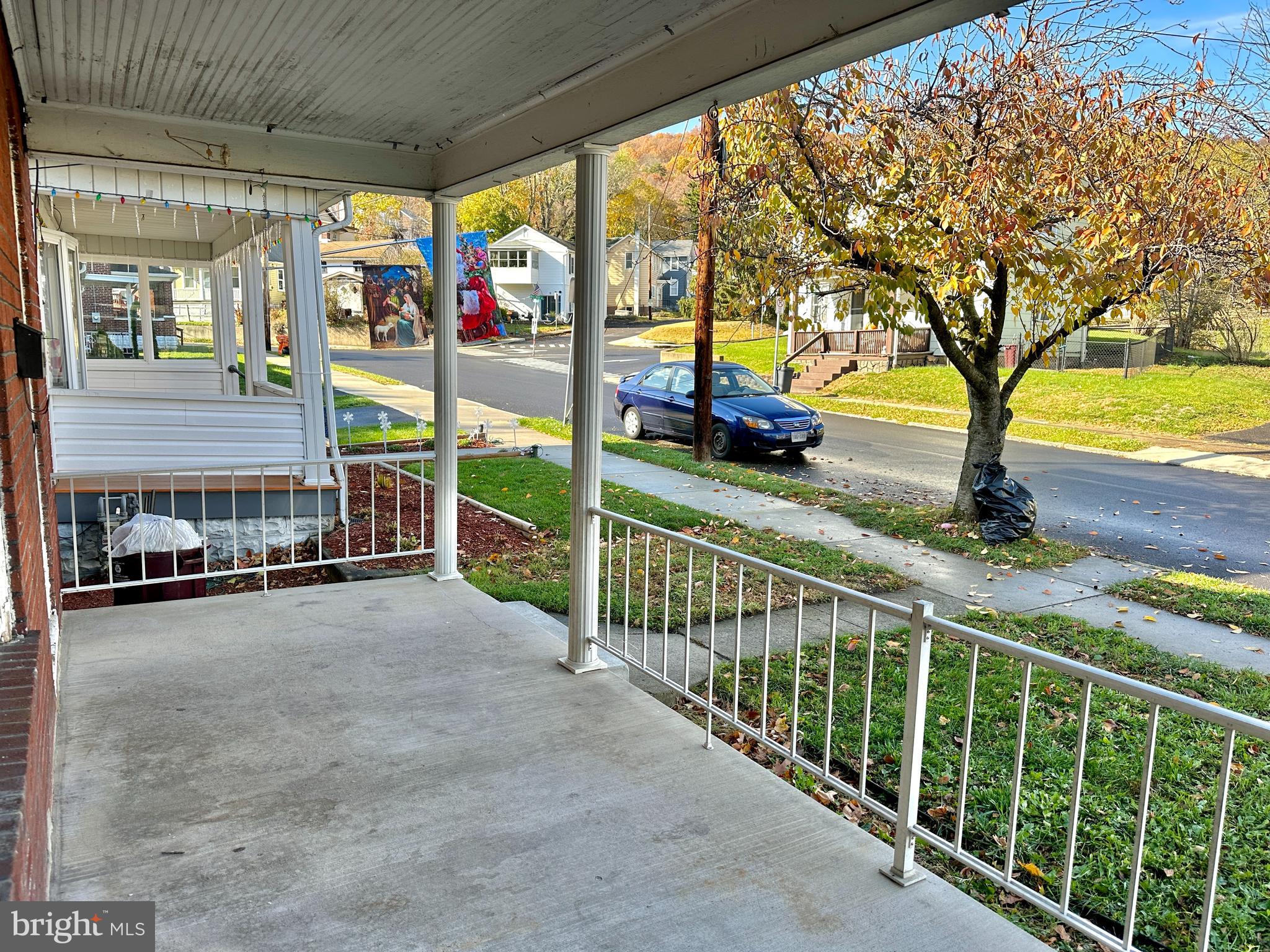 WEST SIDE - Residential