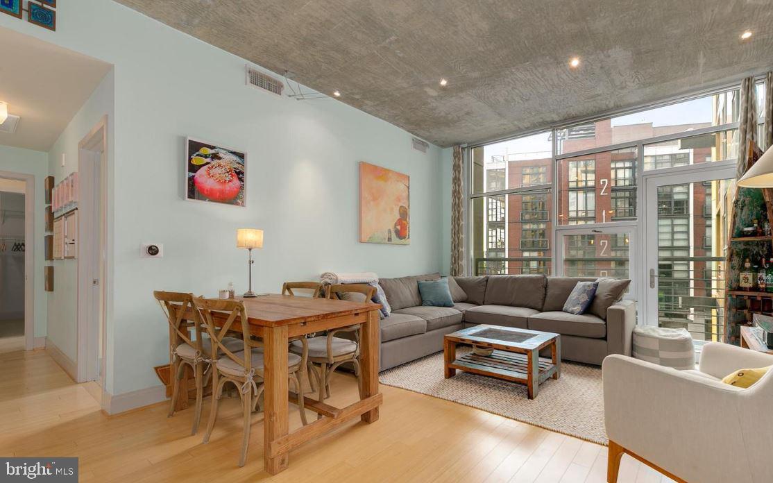 SHAW - Residential Lease