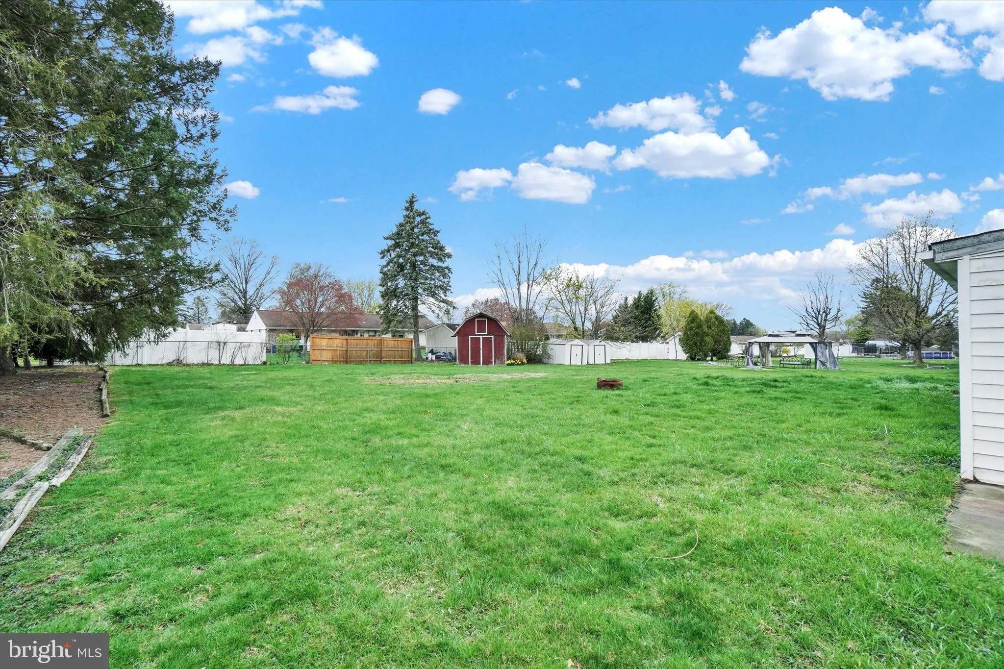 Dover, Pennsylvania 17315, United States, 3 Bedrooms Bedrooms, ,3 BathroomsBathrooms,Residential,Pending,109015