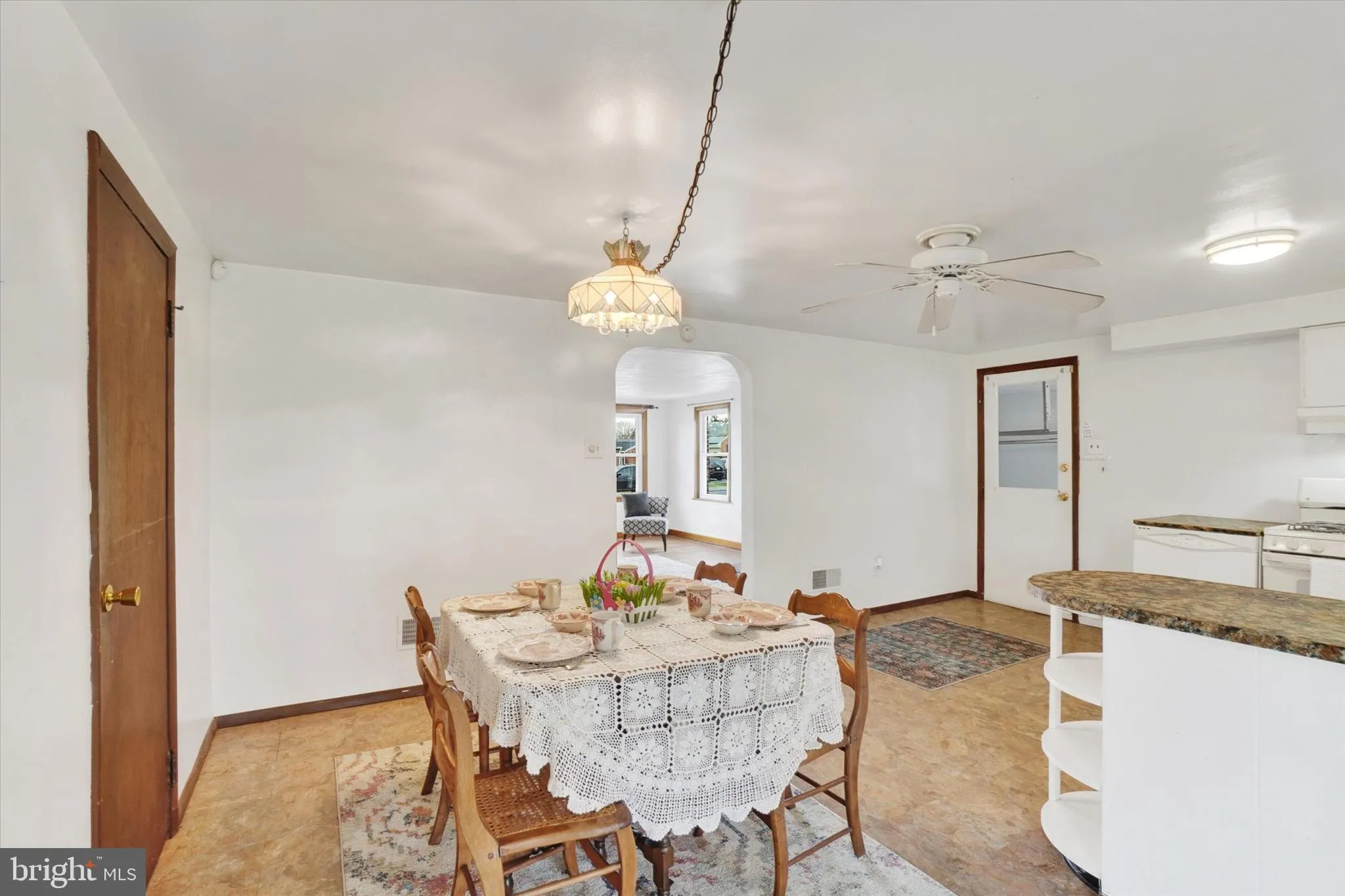 Dover, Pennsylvania 17315, United States, 3 Bedrooms Bedrooms, ,3 BathroomsBathrooms,Residential,Pending,109015