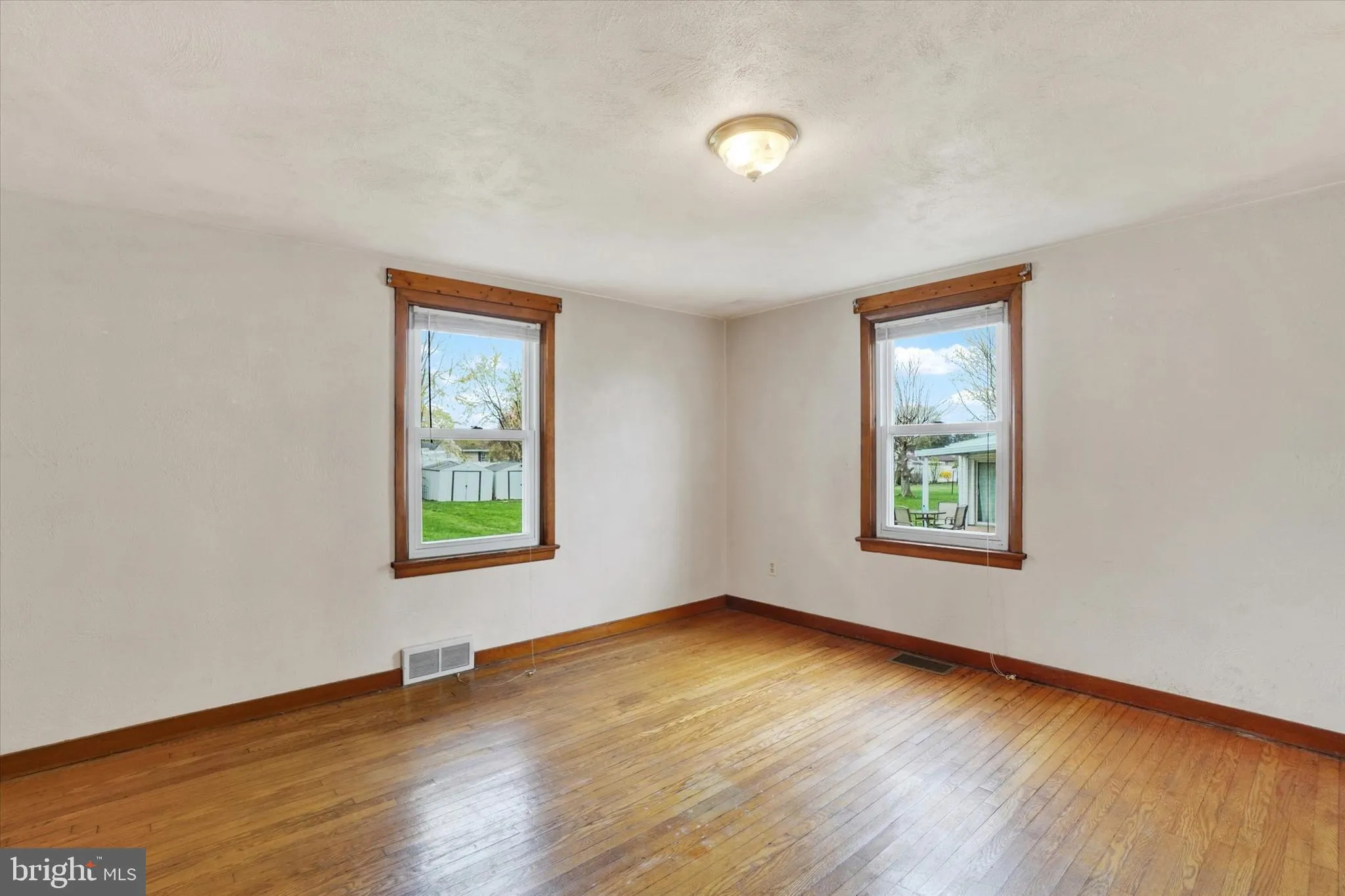 Dover, Pennsylvania 17315, United States, 3 Bedrooms Bedrooms, ,3 BathroomsBathrooms,Residential,Pending,109015