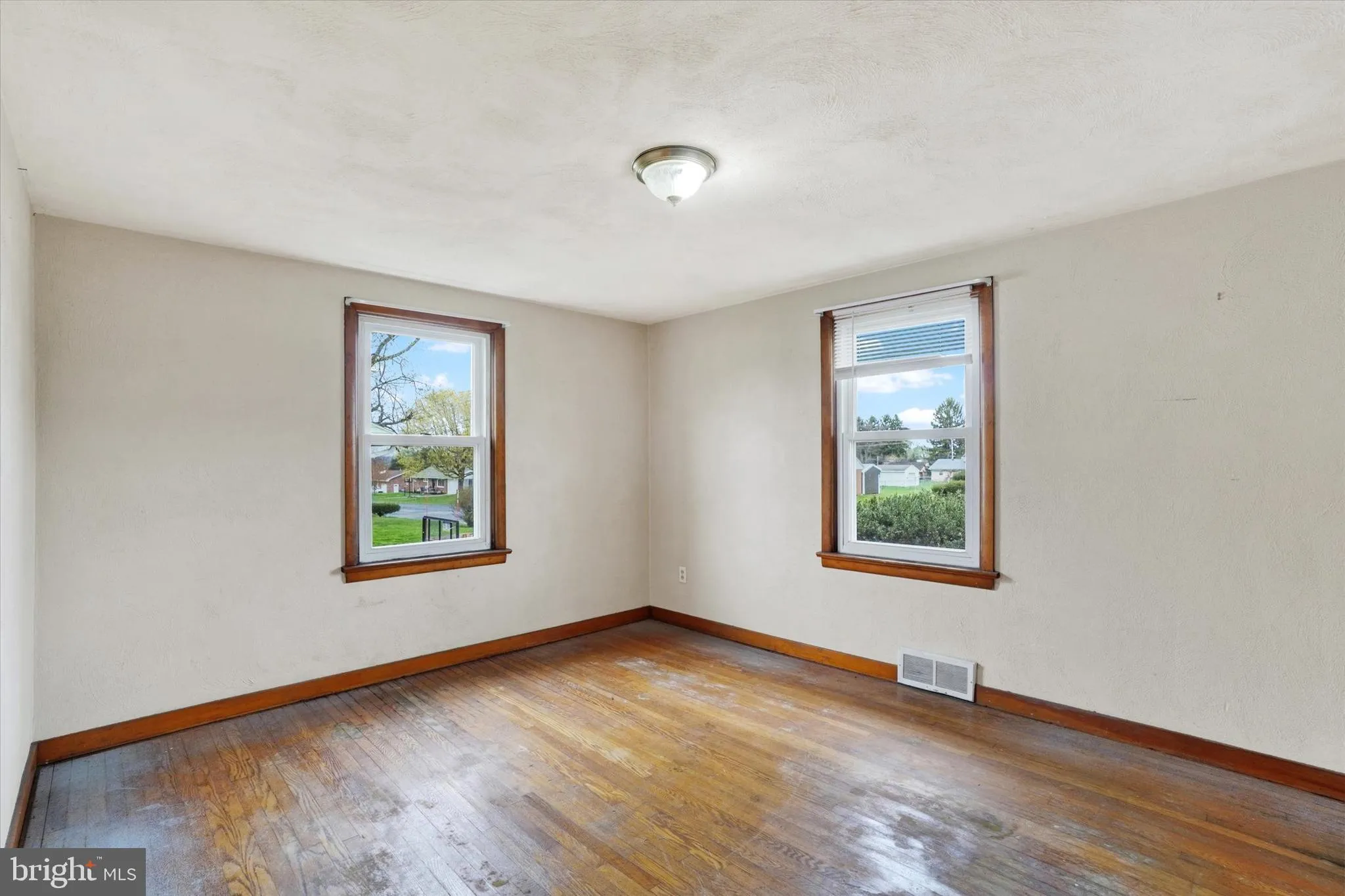 Dover, Pennsylvania 17315, United States, 3 Bedrooms Bedrooms, ,3 BathroomsBathrooms,Residential,Pending,109015