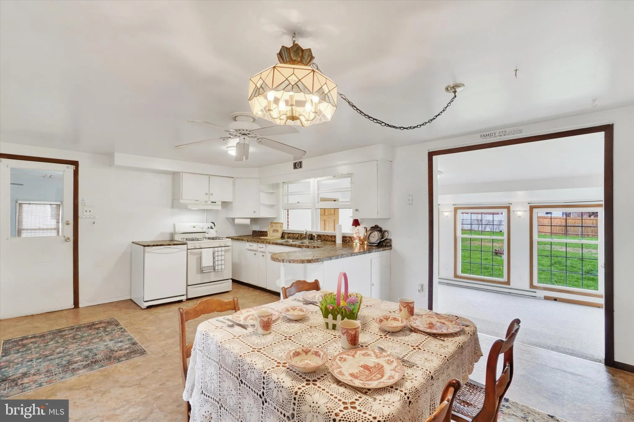 Dover, Pennsylvania 17315, United States, 3 Bedrooms Bedrooms, ,3 BathroomsBathrooms,Residential,Pending,109015