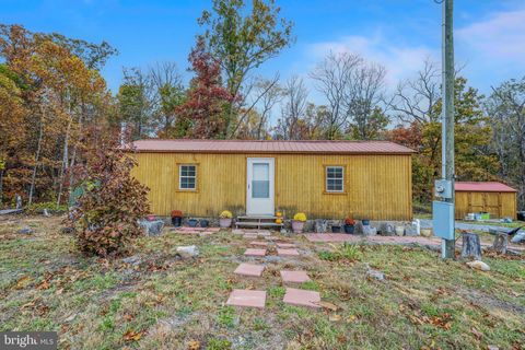 393 RIDERSVILLE ROAD BERKELEY SPRINGS WV 25411