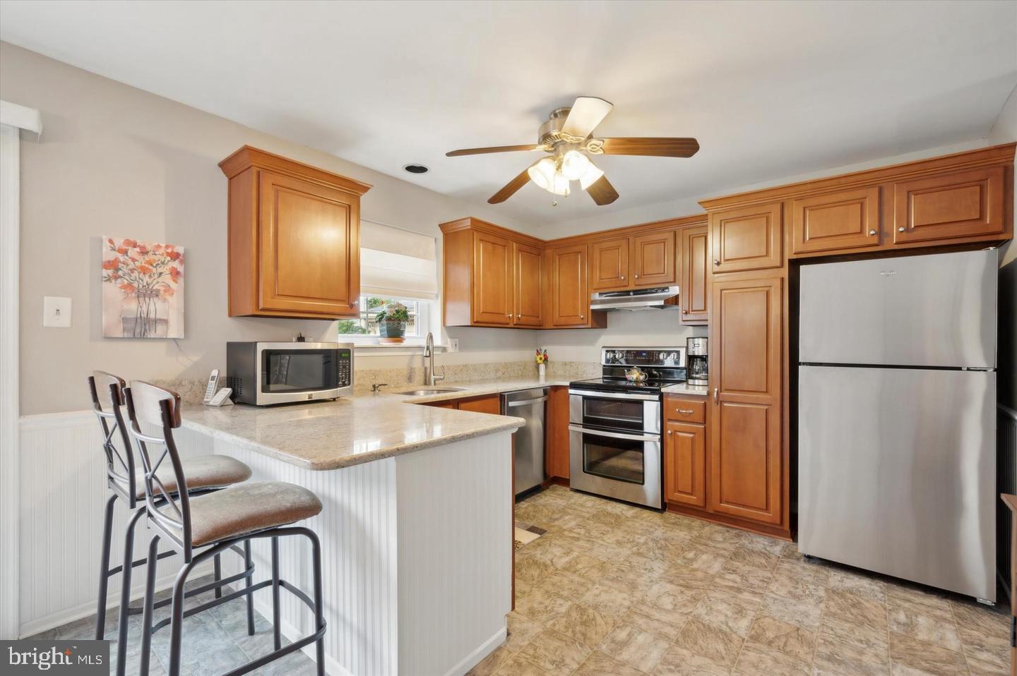 CAMBRIDGE SQ - Residential Lease