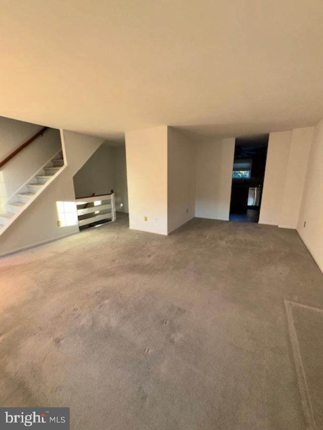 CAMBRIDGE SQ - Residential Lease