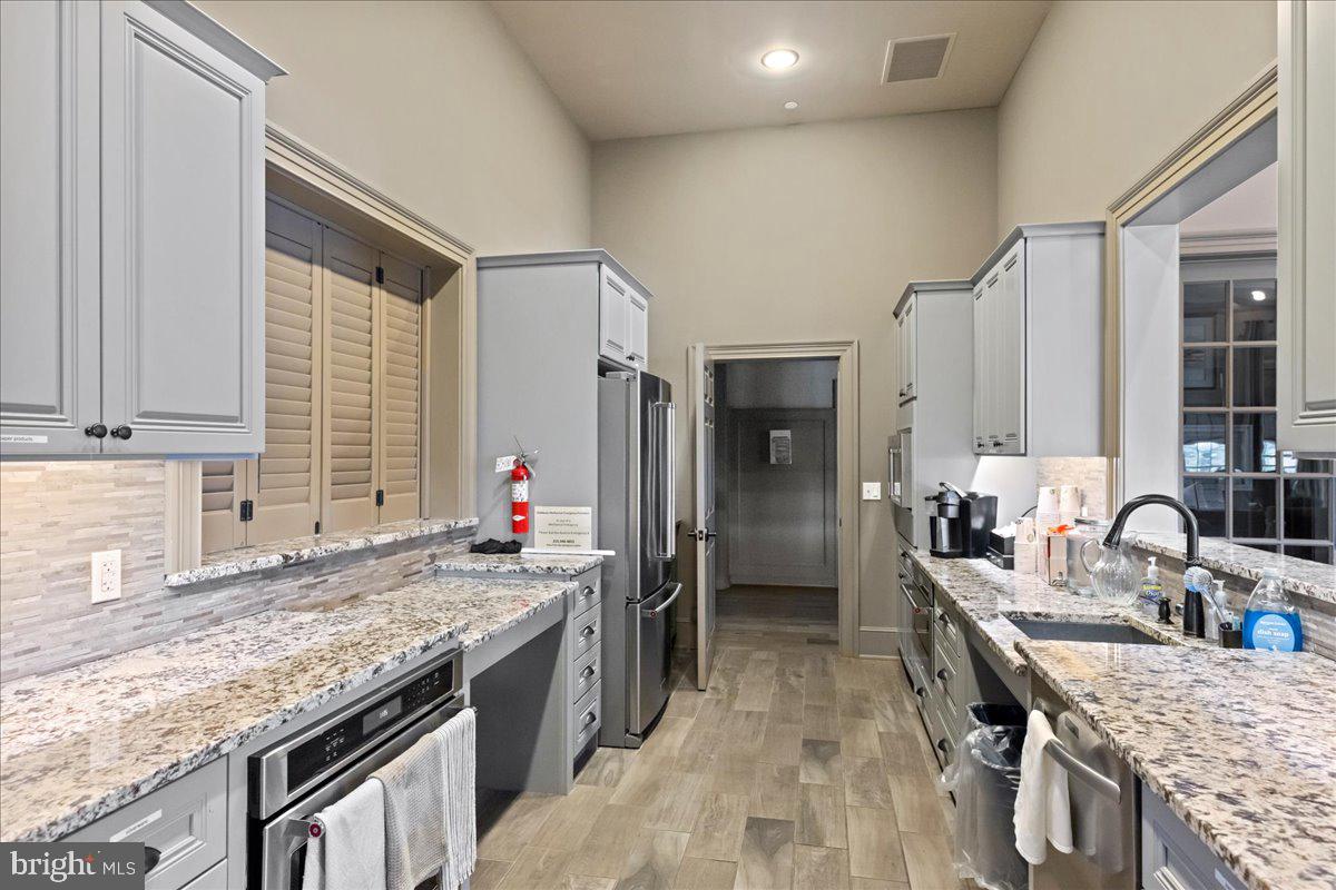 REGENCY AT HILLTOWN - Residential
