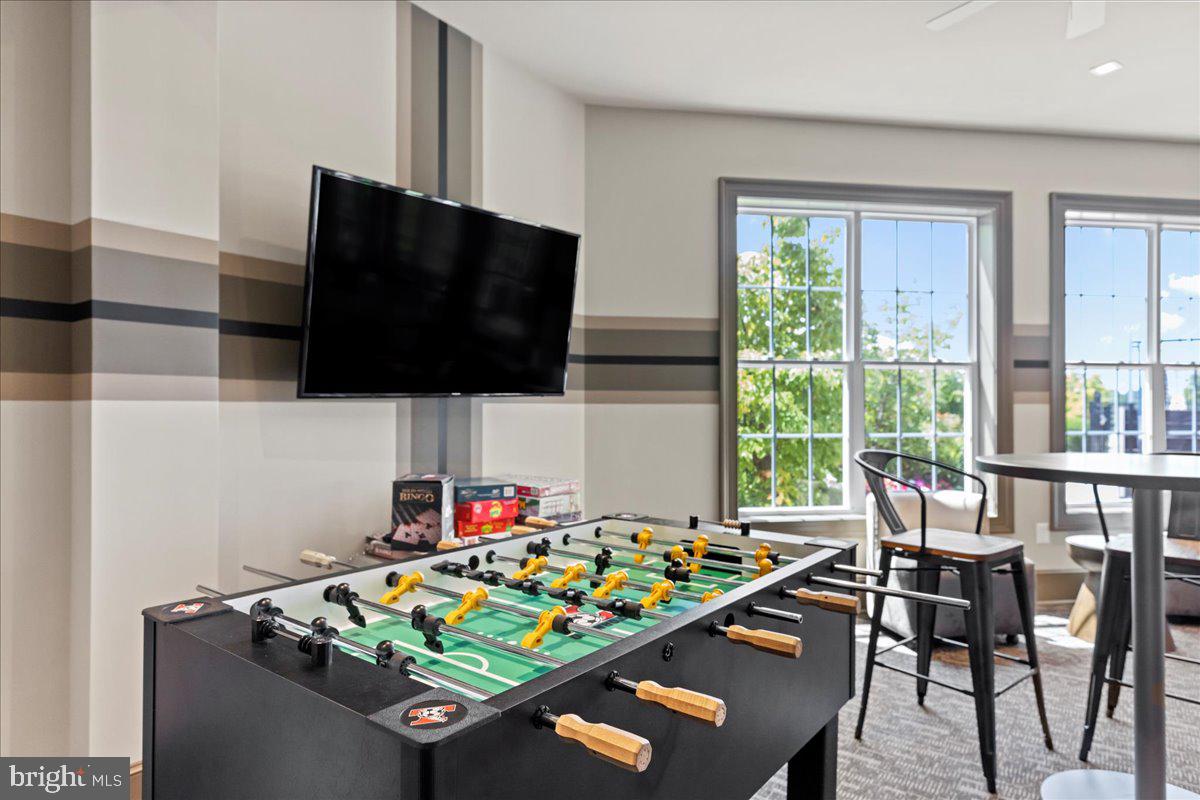 REGENCY AT HILLTOWN - Residential
