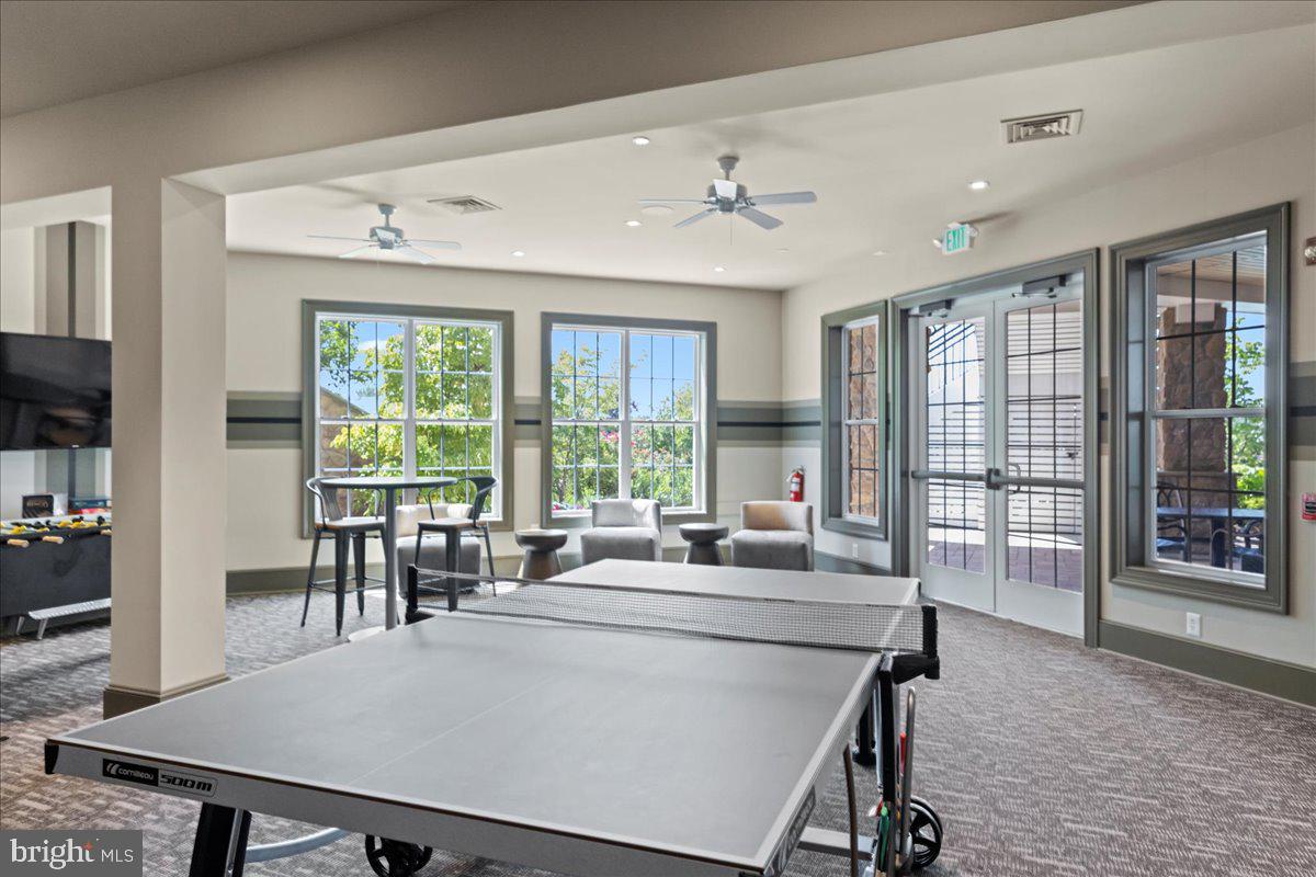 REGENCY AT HILLTOWN - Residential