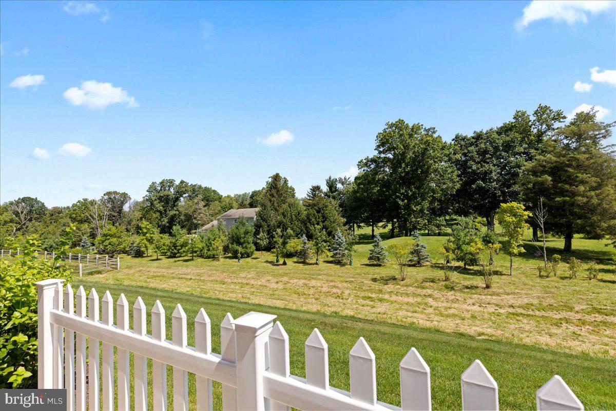 REGENCY AT HILLTOWN - Residential