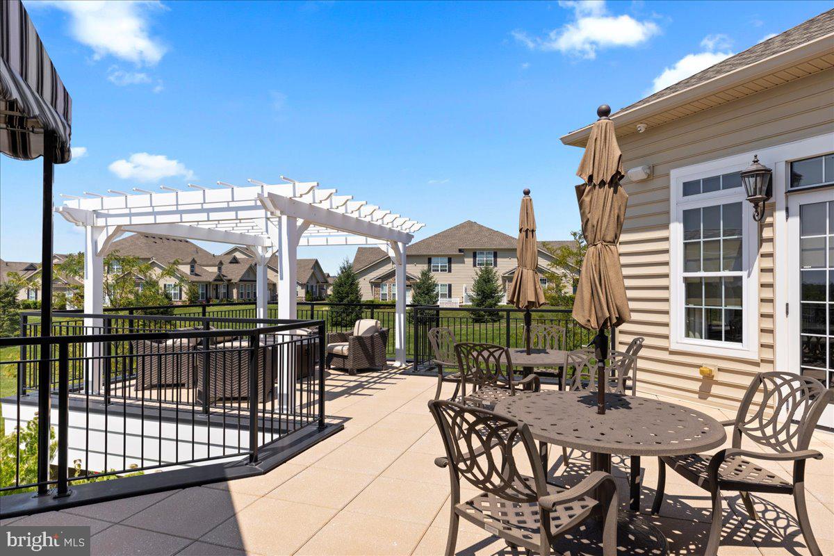 REGENCY AT HILLTOWN - Residential
