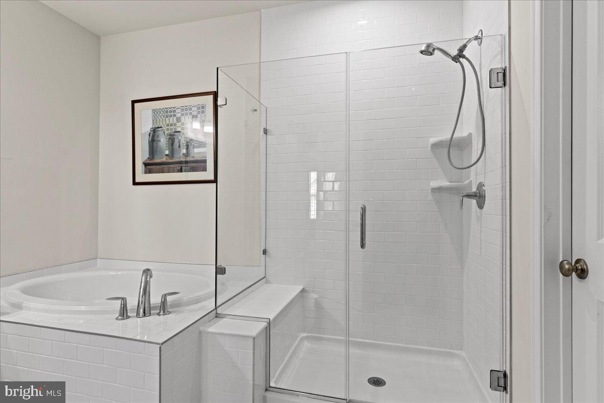 REGENCY AT HILLTOWN - Residential