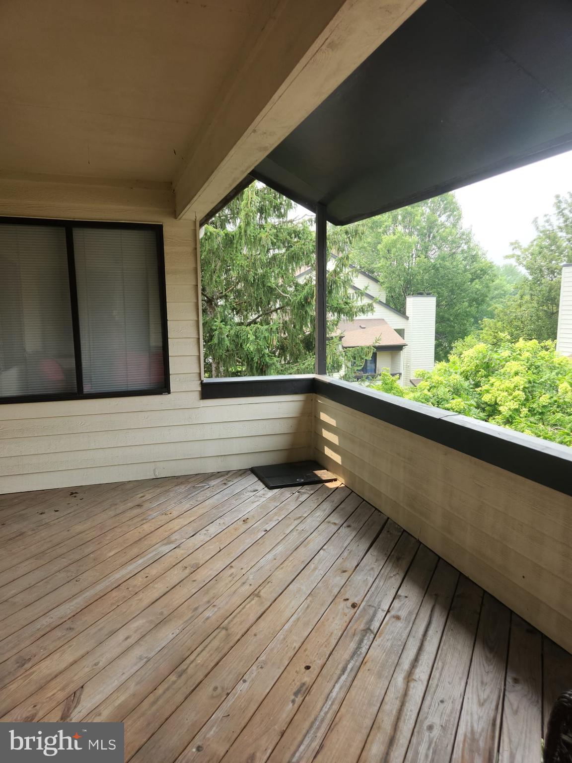 CHRISTOPHER COURT - Residential