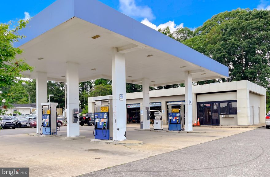 Excellent Commercial Opportunity!
Well-maintained four-bay gas station with two automotive lifts and an attached convenience store located in a high-traffic area. This property offers multiple income streams with fuel sales, automotive service potential, and a fully stocked retail space.
The convenience store sells cigarettes, beverages, snacks, and everyday essentials, making it a popular stop for regular customers and passersby. The service bays and lifts are ideal for tire service, oil changes, and general auto repair.
Property features include: