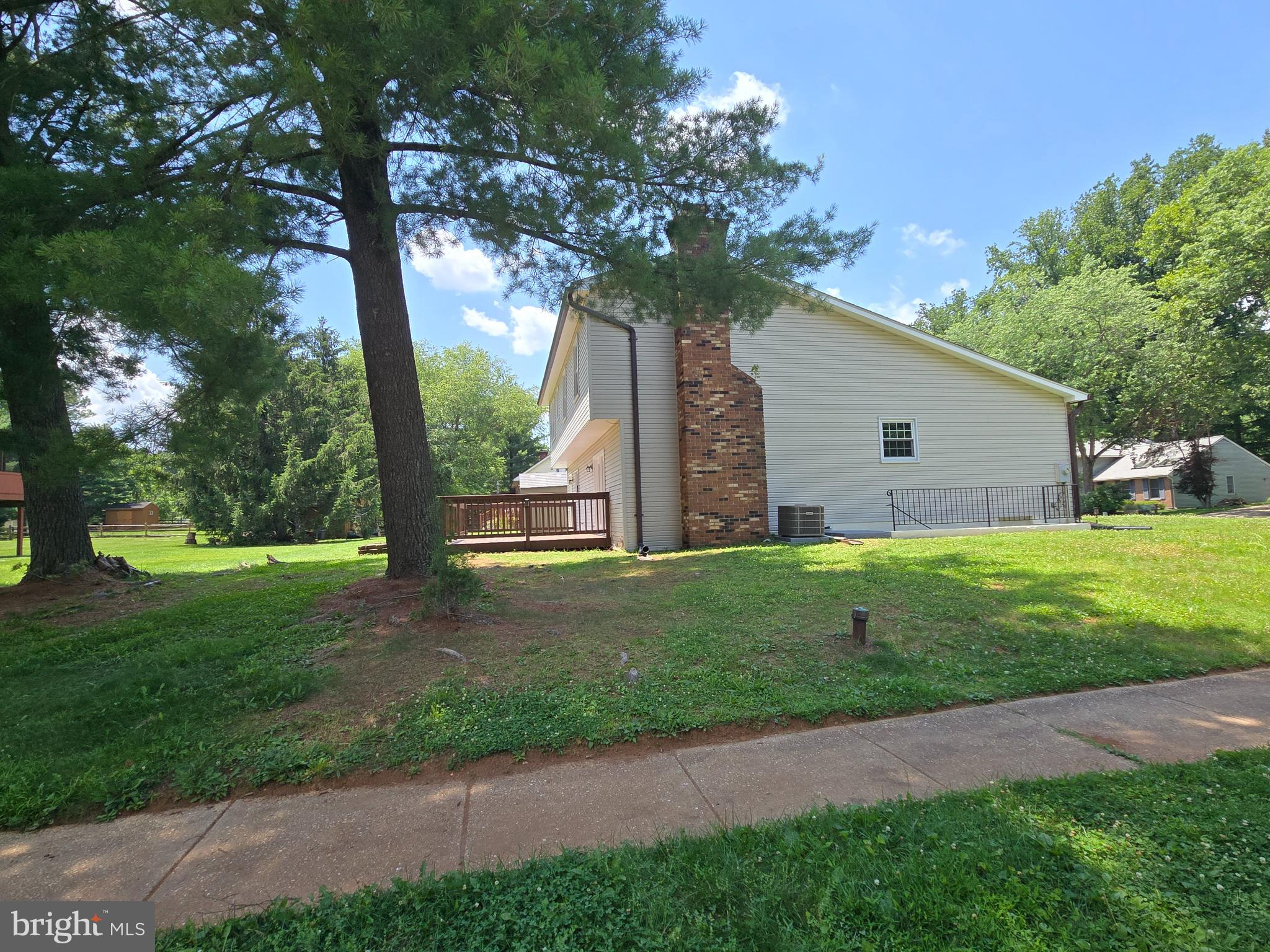 9456 KEEPSAKE WAY