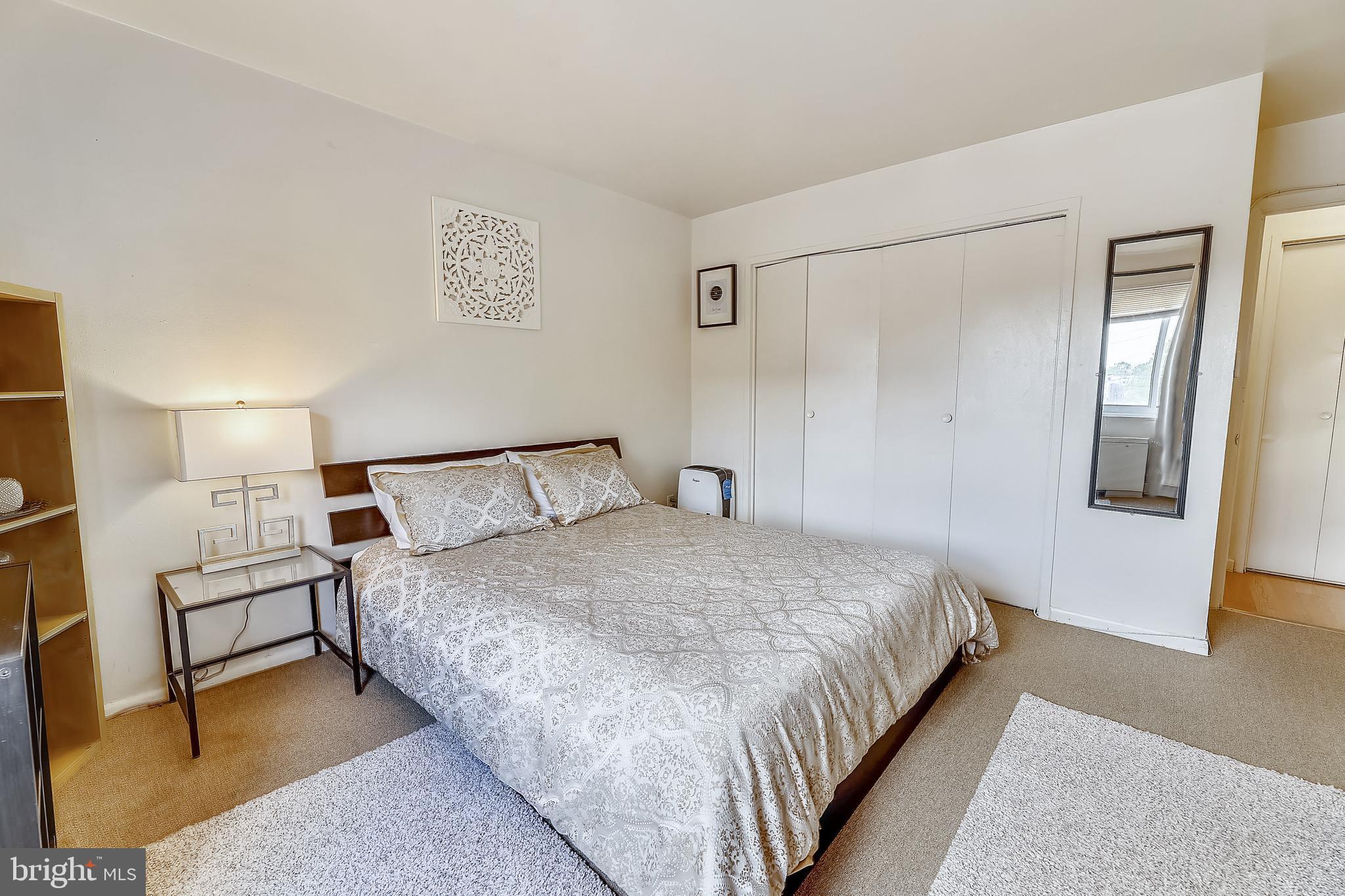 COLLEGE PARK TOWERS COND - Residential