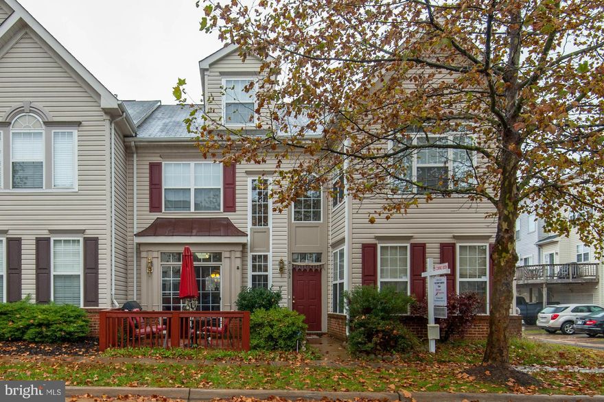 Impeccably maintained 2 car garage townhouse in Ashburn Village. Includes membership to sports Pavilion in Loudoun County with free classes, pool, and more! Unique layout with 32  wide main level and media room/loftspace. Modern gourmet kitchen with beautiful granite counter tops/backsplash.