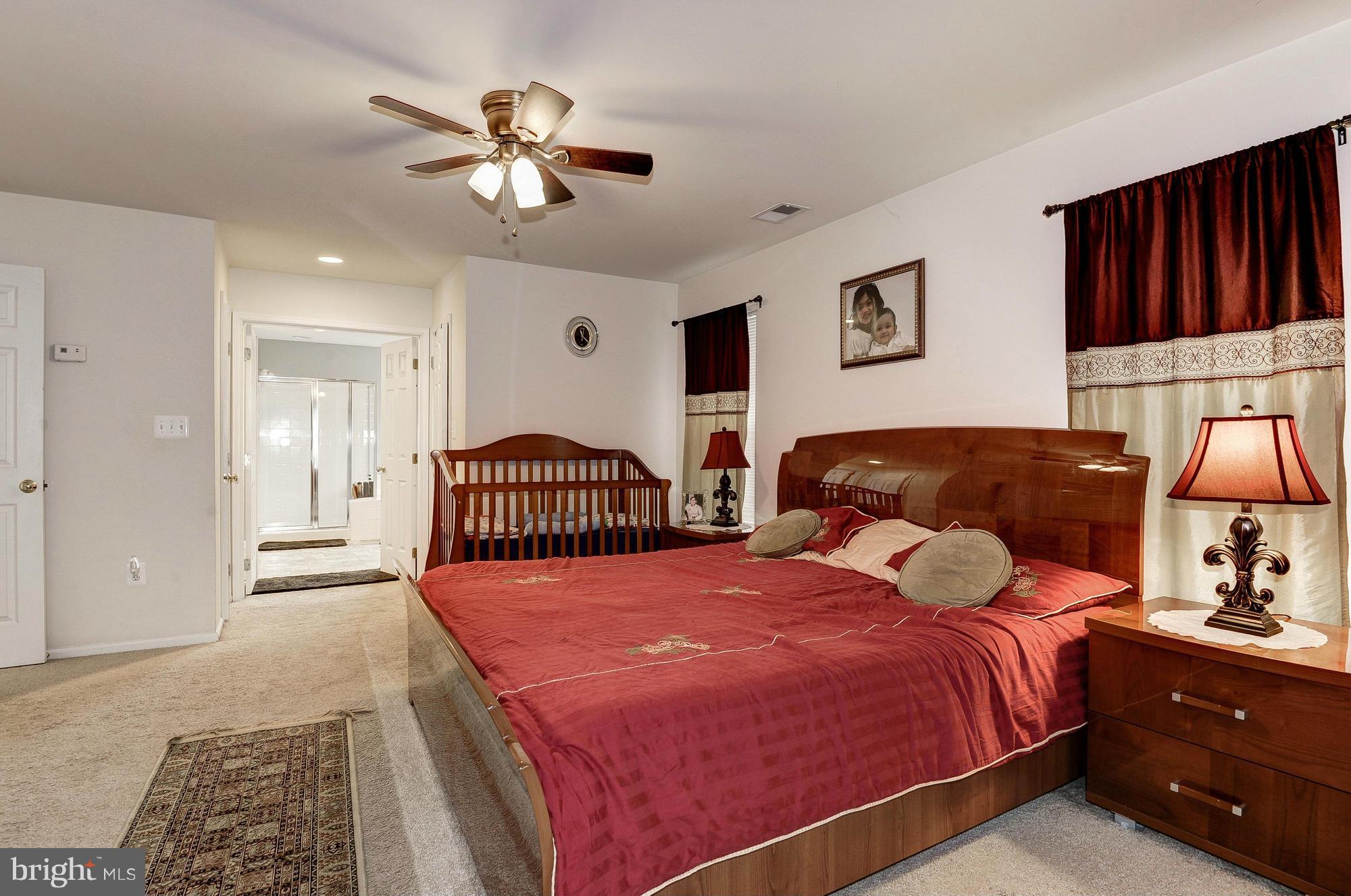 ASHBURN VILLAGE - Residential