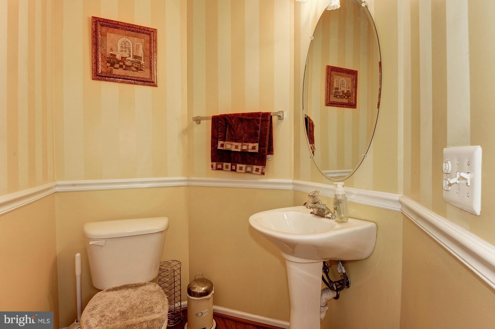 ASHBURN VILLAGE - Residential