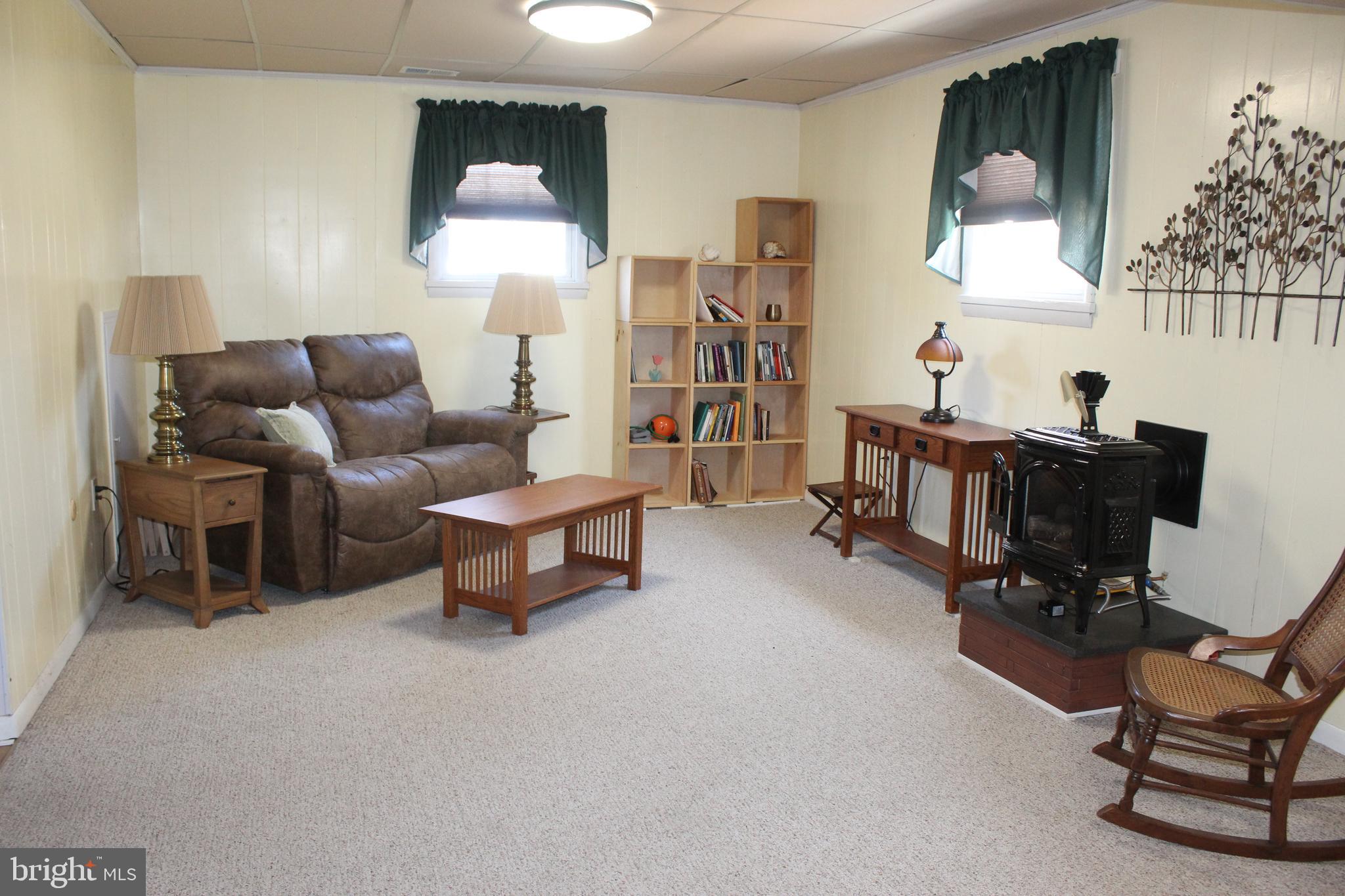 SCHOOL VALLEY FARMS - Residential
