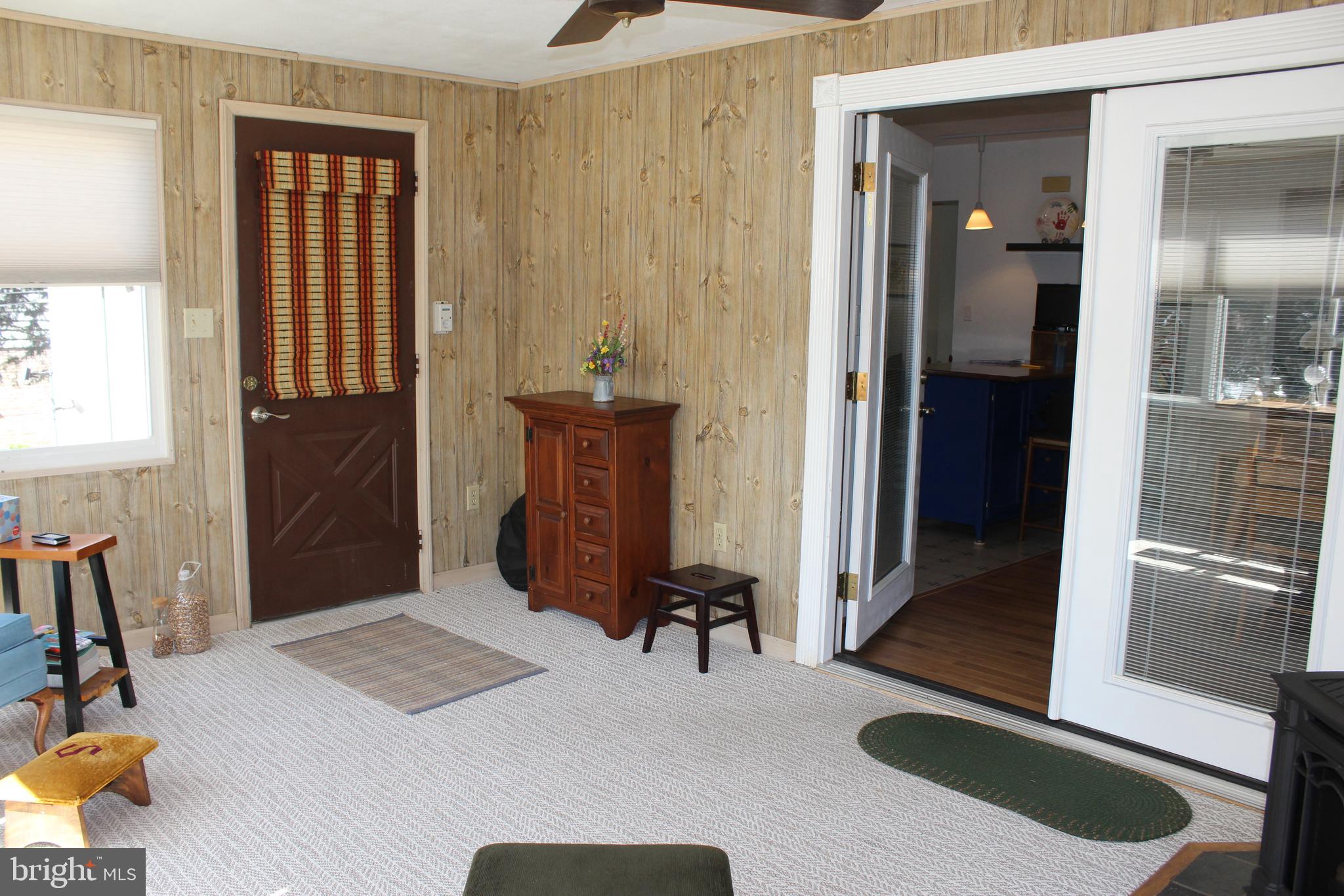 SCHOOL VALLEY FARMS - Residential