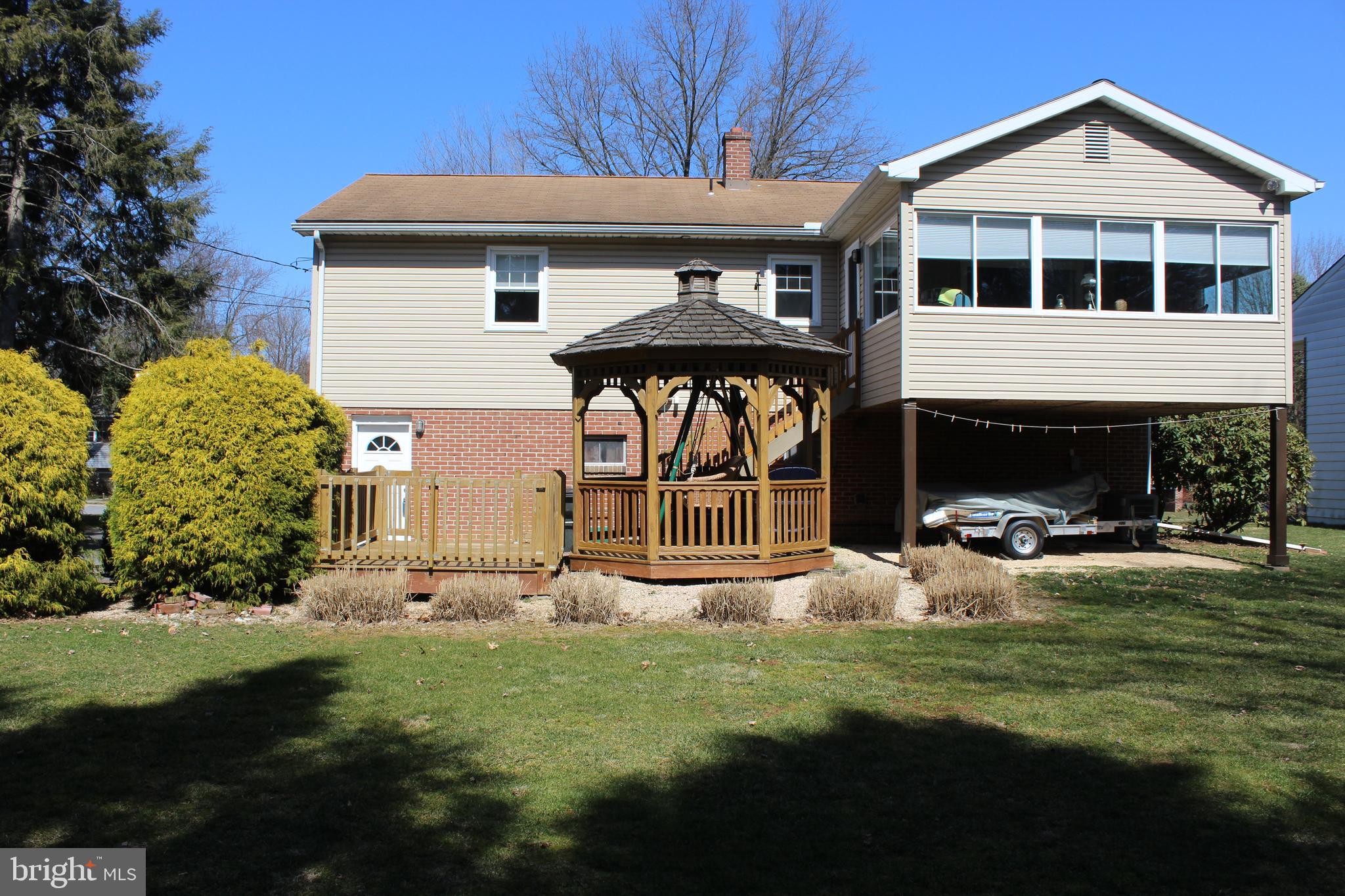 SCHOOL VALLEY FARMS - Residential