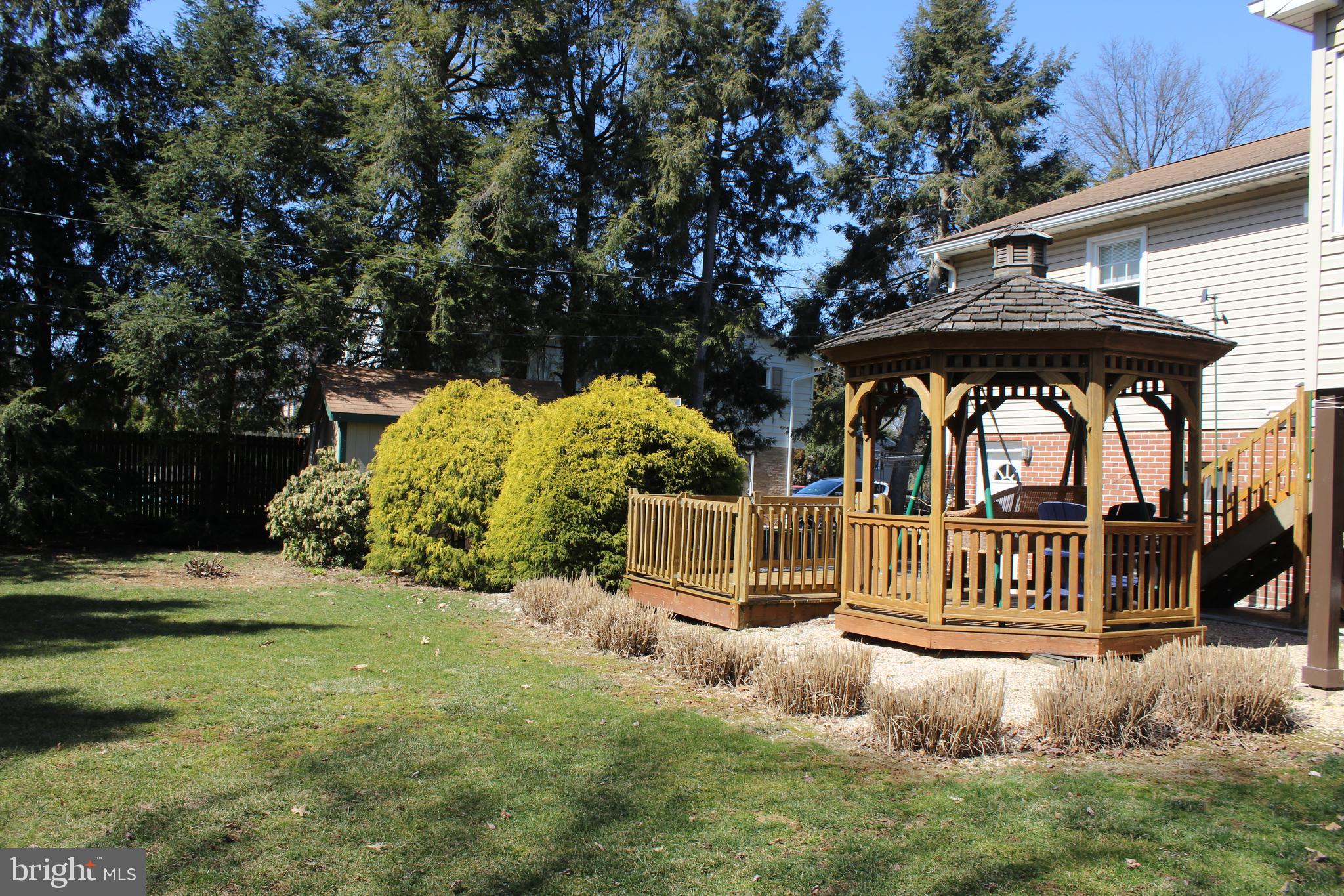 SCHOOL VALLEY FARMS - Residential