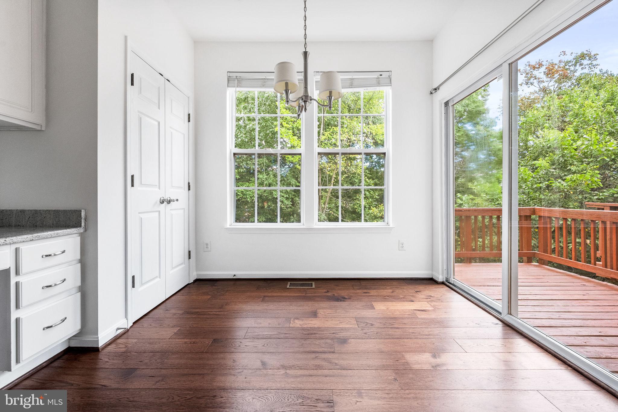 BROADLANDS - Residential