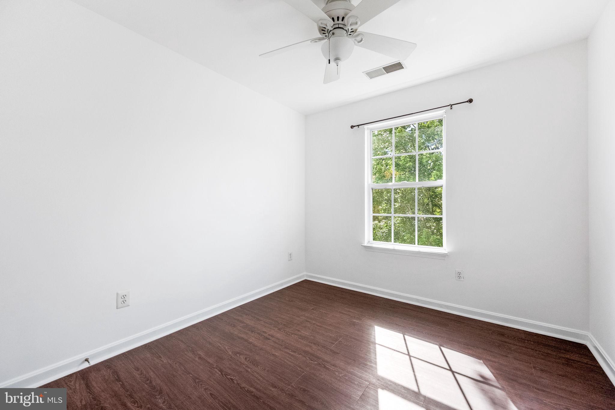 BROADLANDS - Residential