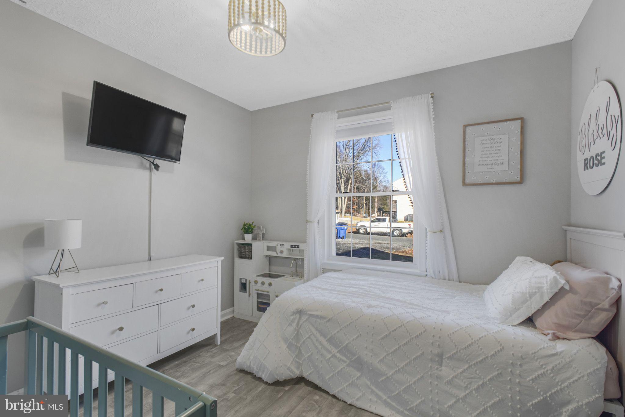 FALCON RIDGE - Residential