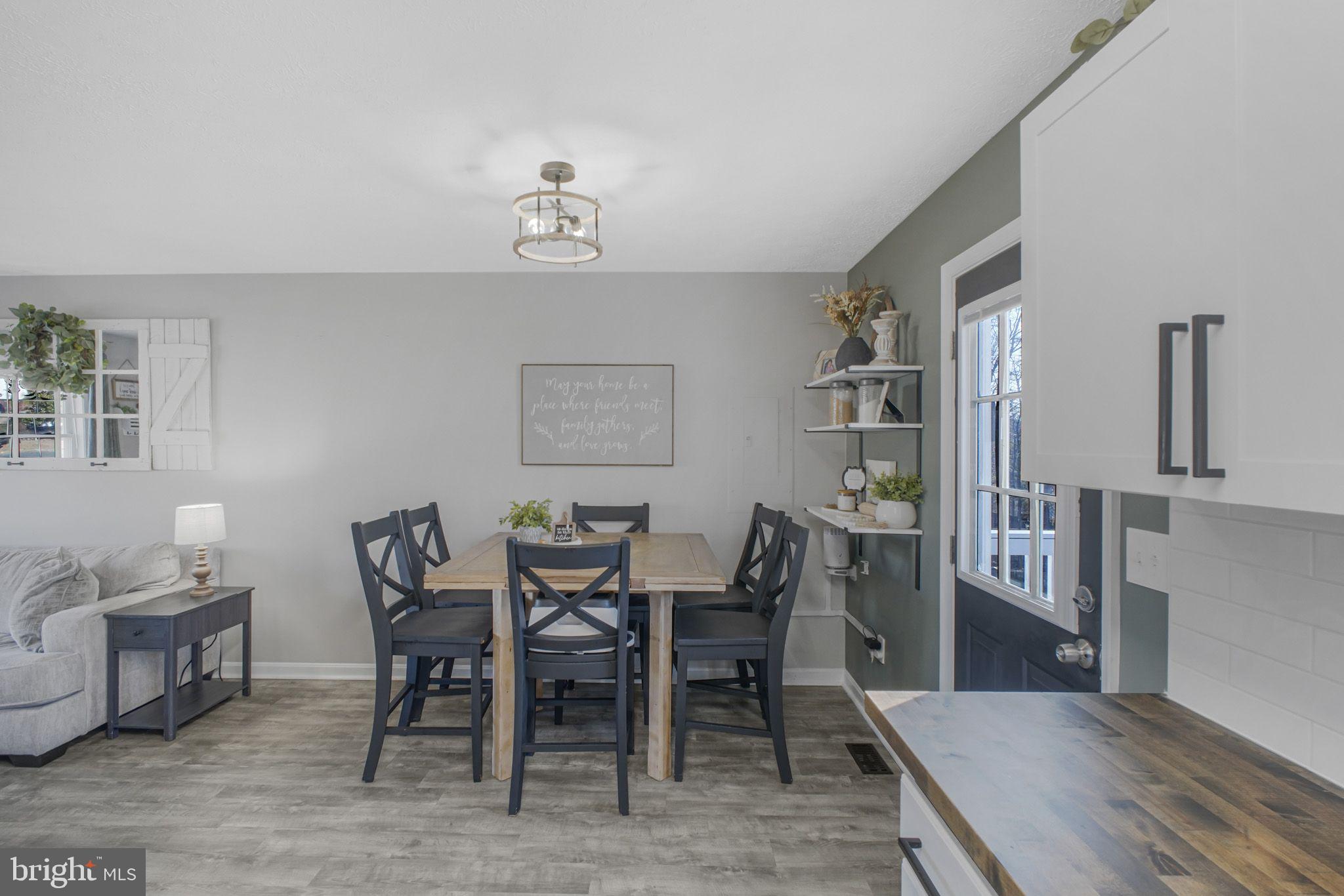 FALCON RIDGE - Residential