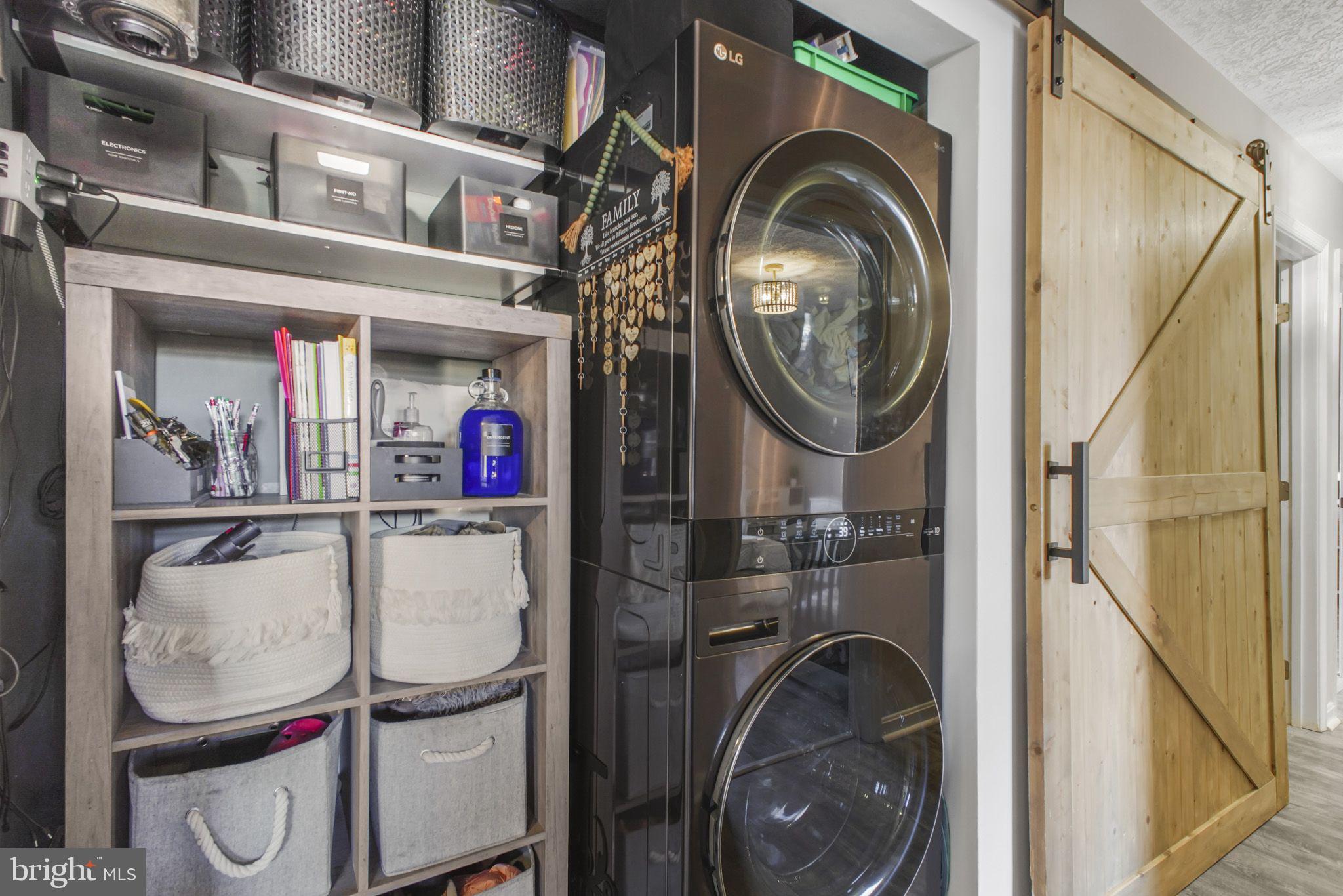 FALCON RIDGE - Residential