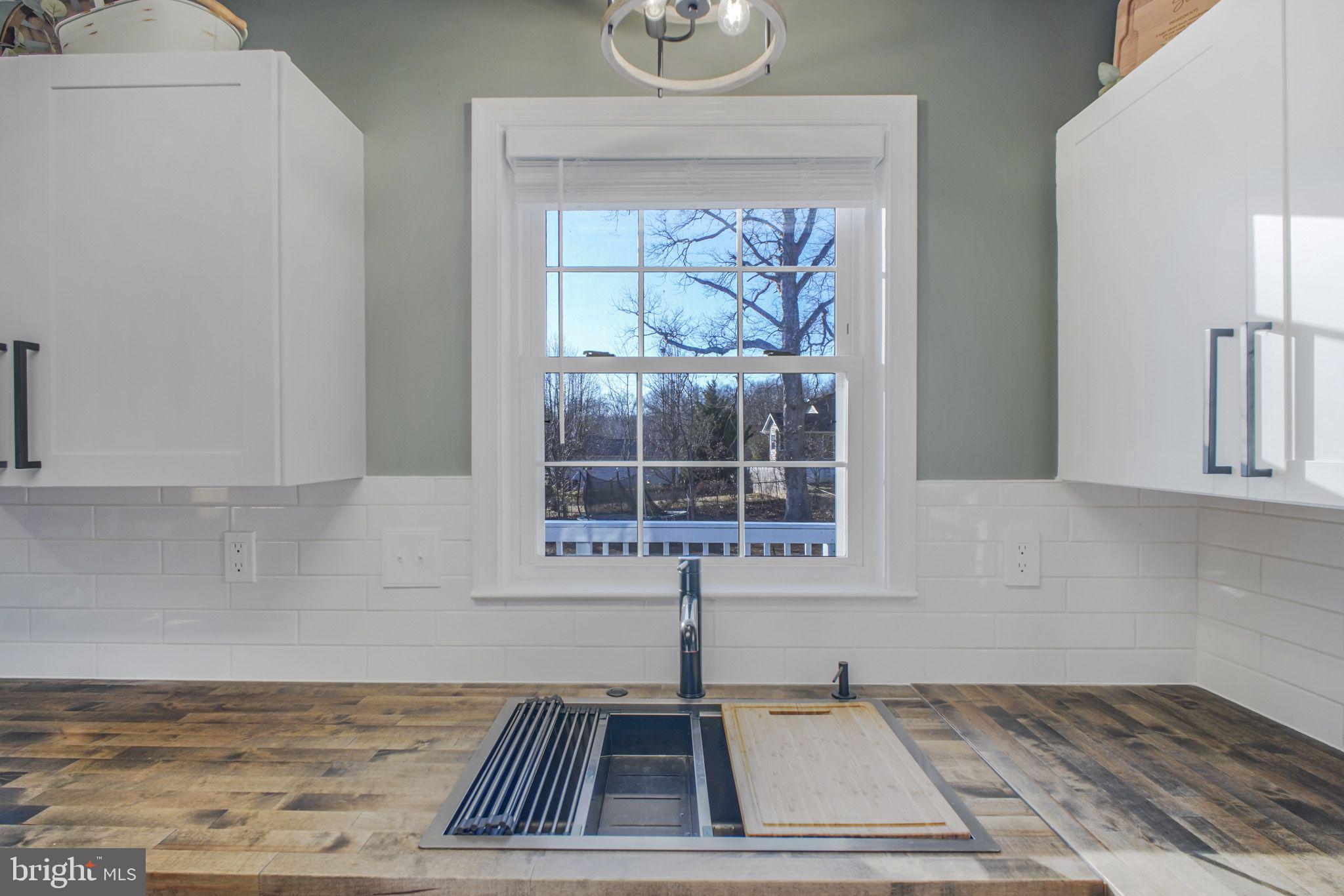 FALCON RIDGE - Residential