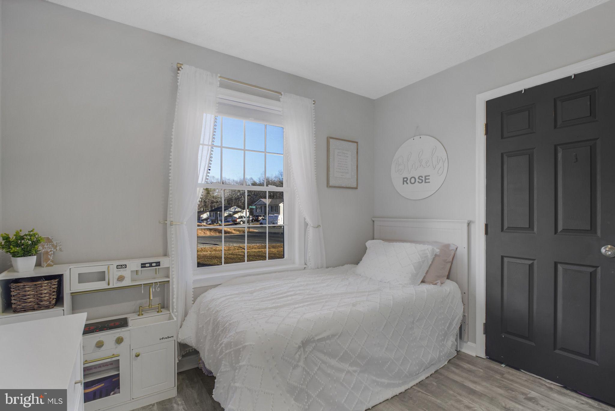 FALCON RIDGE - Residential