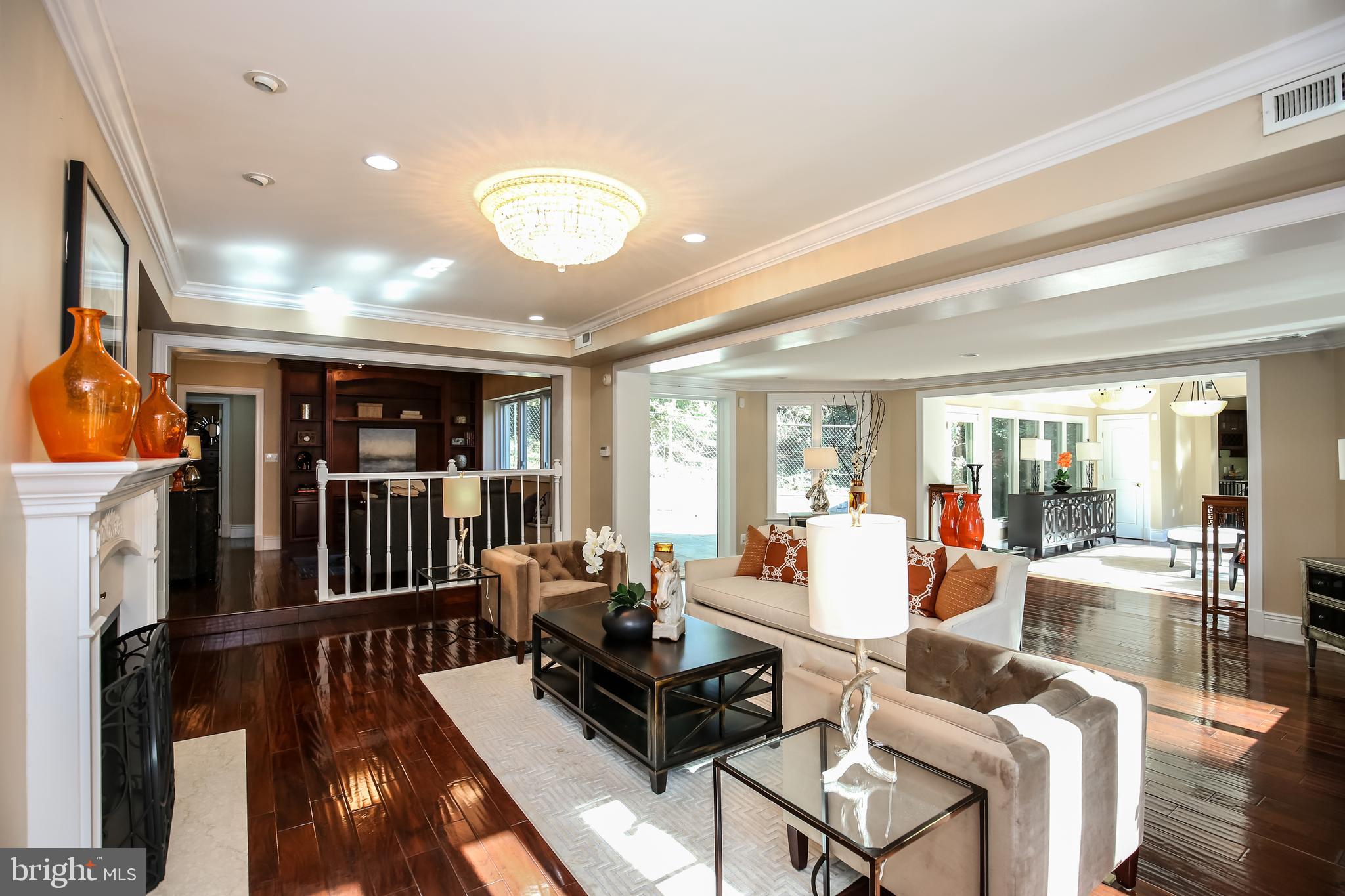 FOREST HILLS - Residential