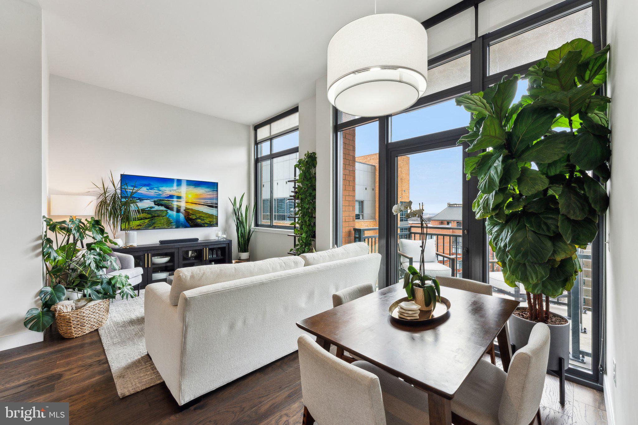 COURTHOUSE - Residential Lease