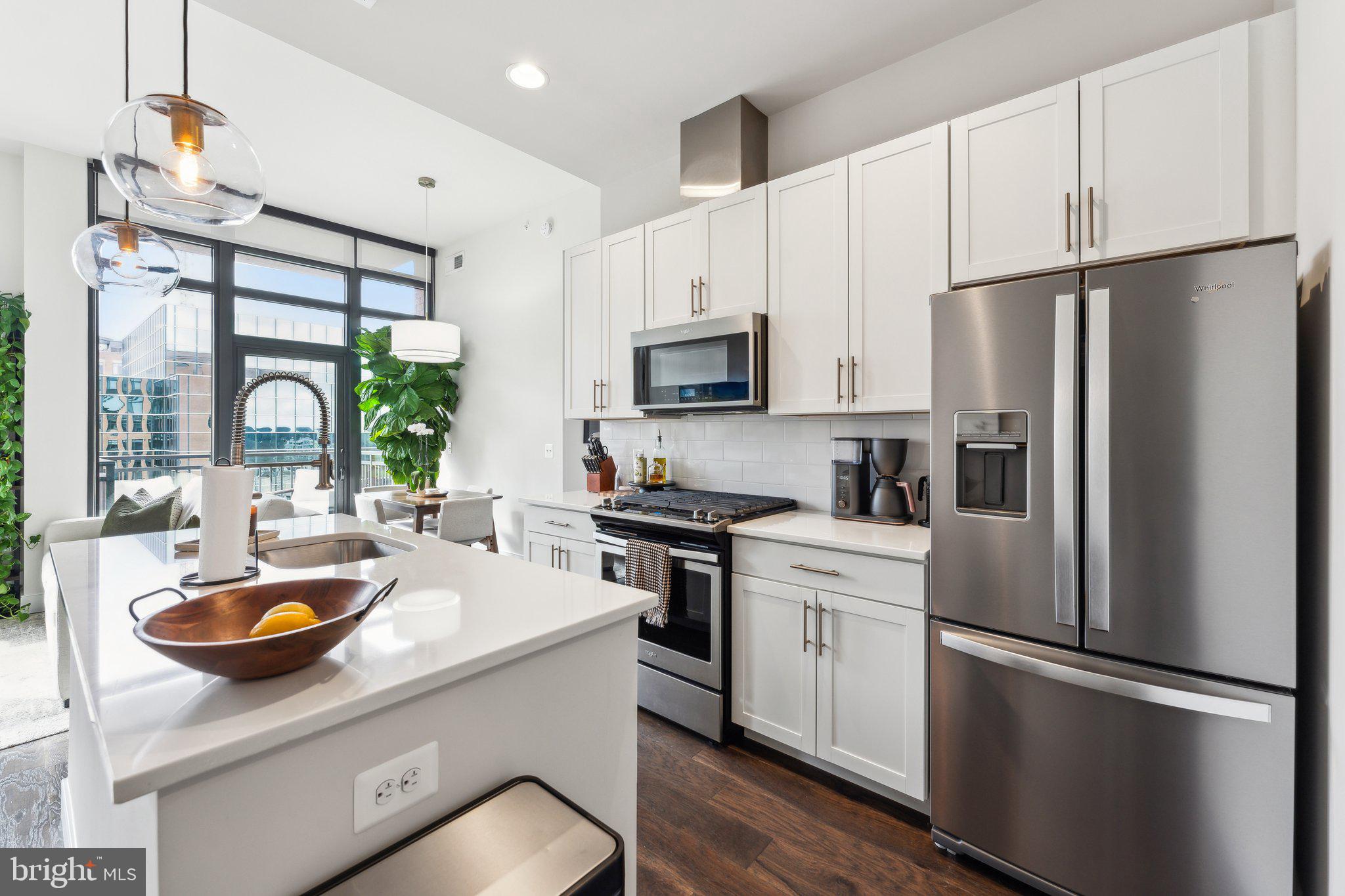 2000 CLARENDON BOULEVARD 1207