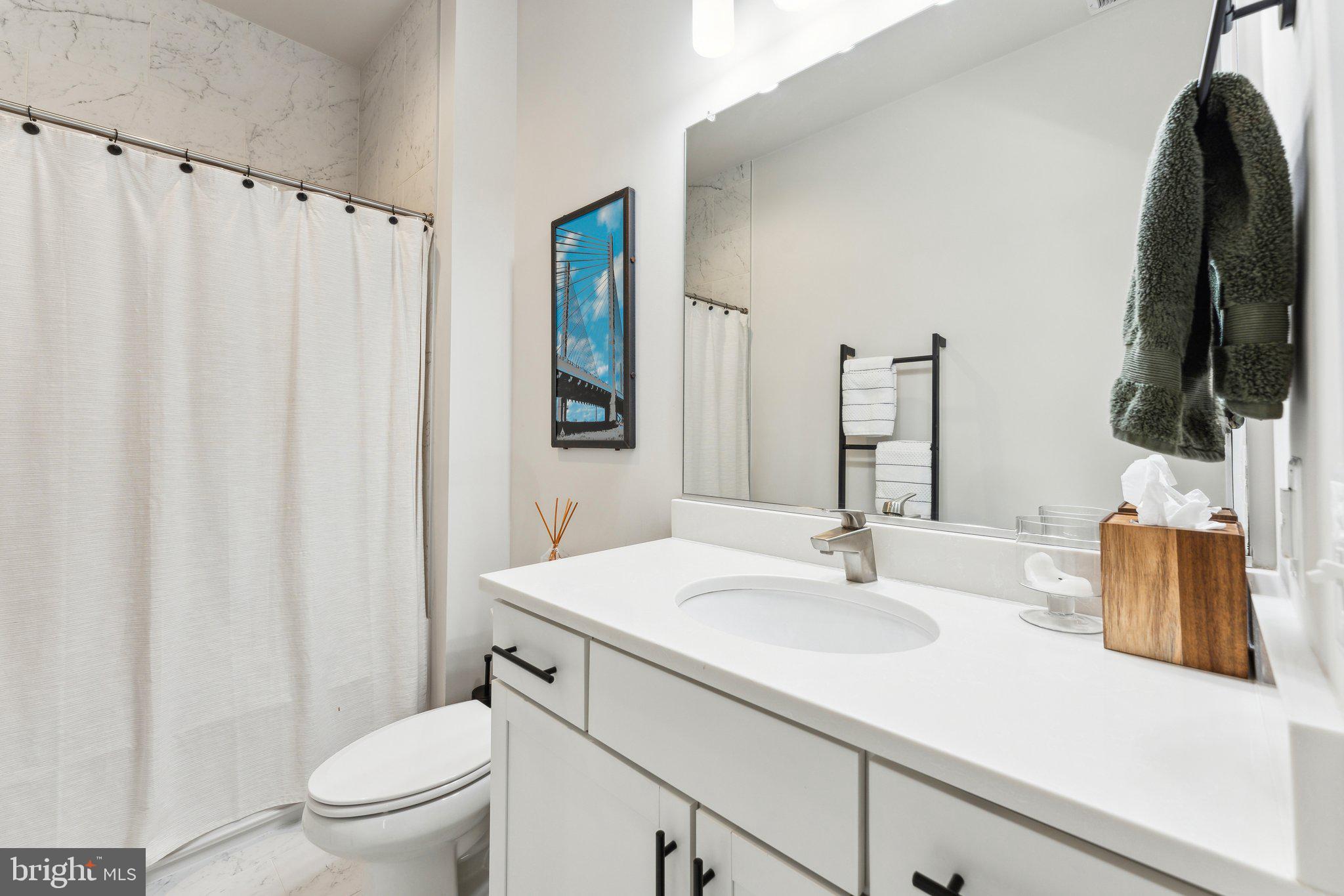 COURTHOUSE - Residential Lease