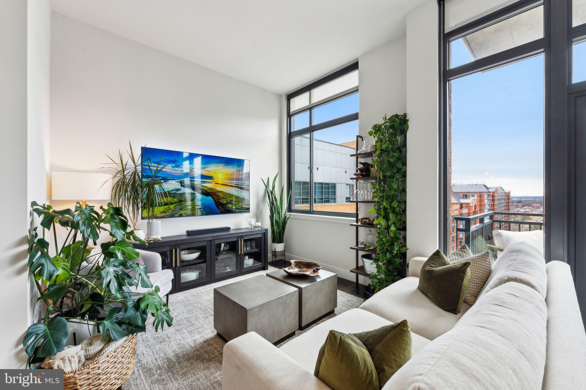 COURTHOUSE - Residential Lease