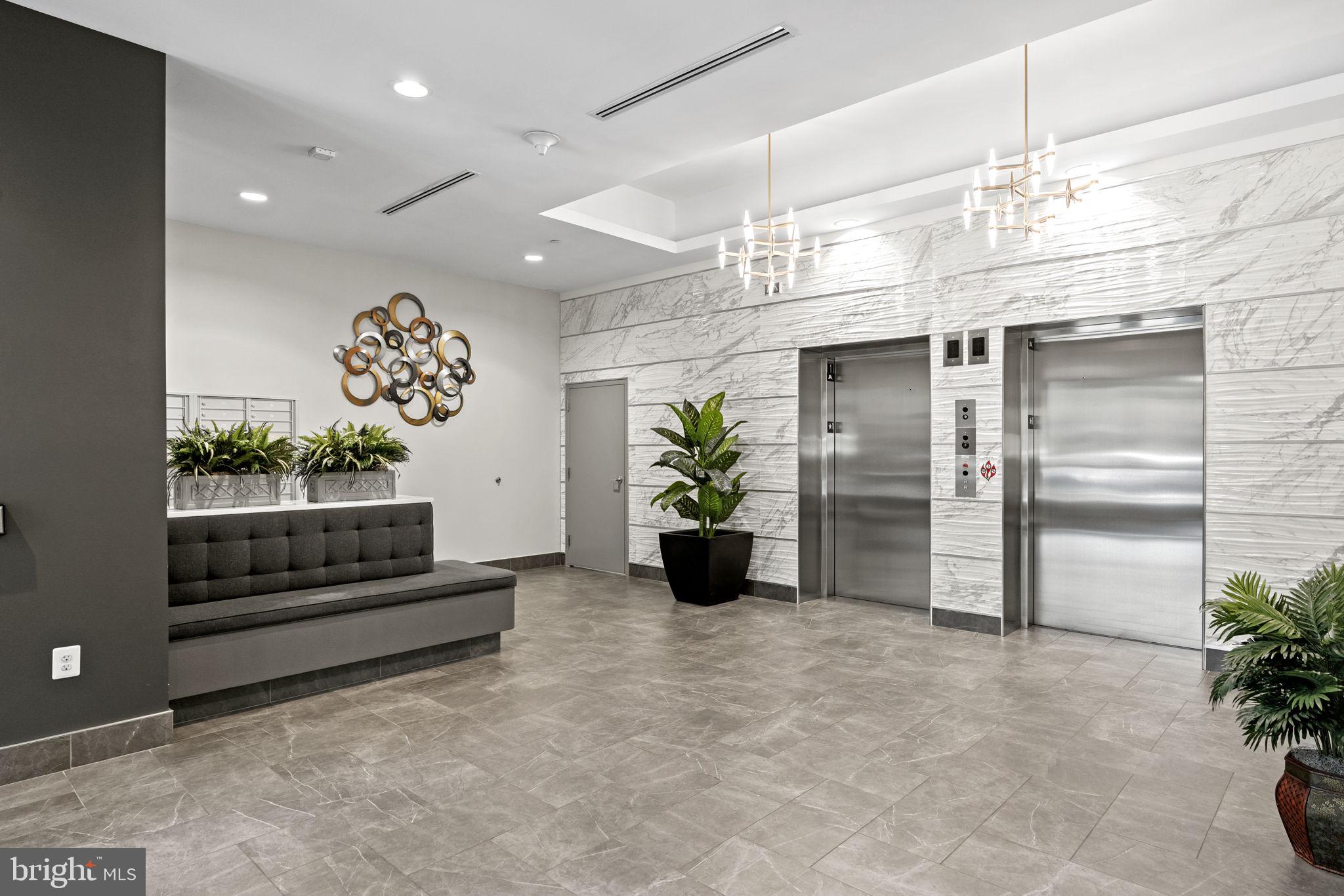 COURTHOUSE - Residential Lease