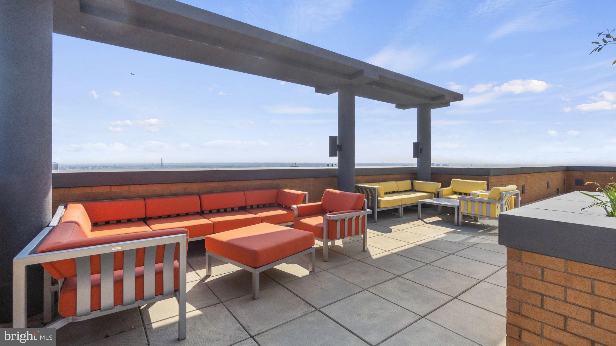 COURTHOUSE - Residential Lease