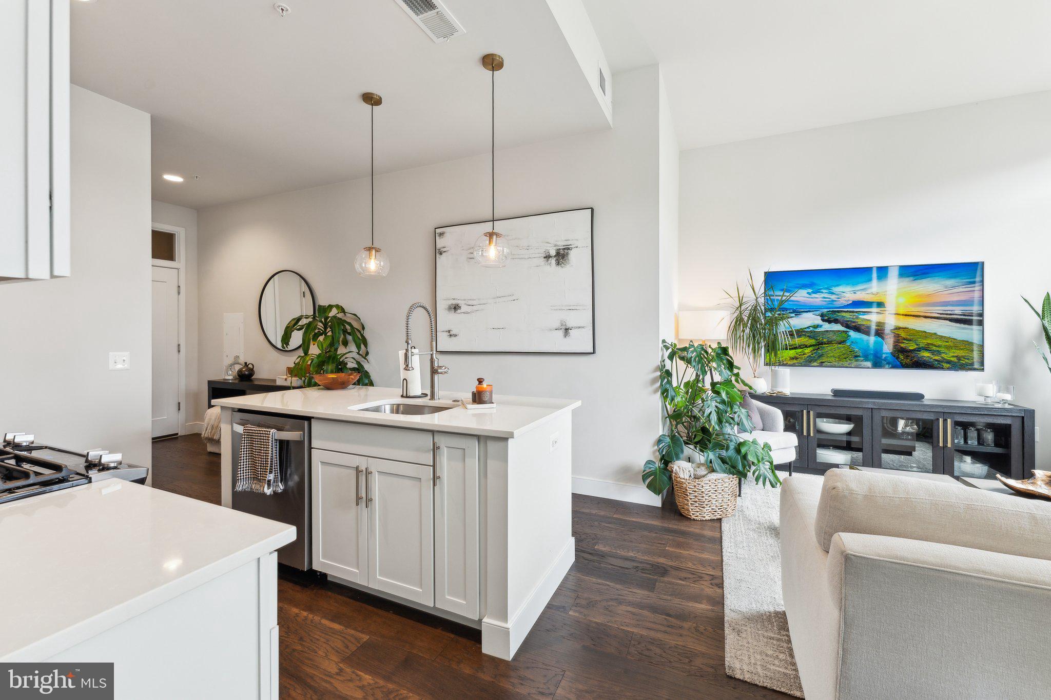 COURTHOUSE - Residential Lease