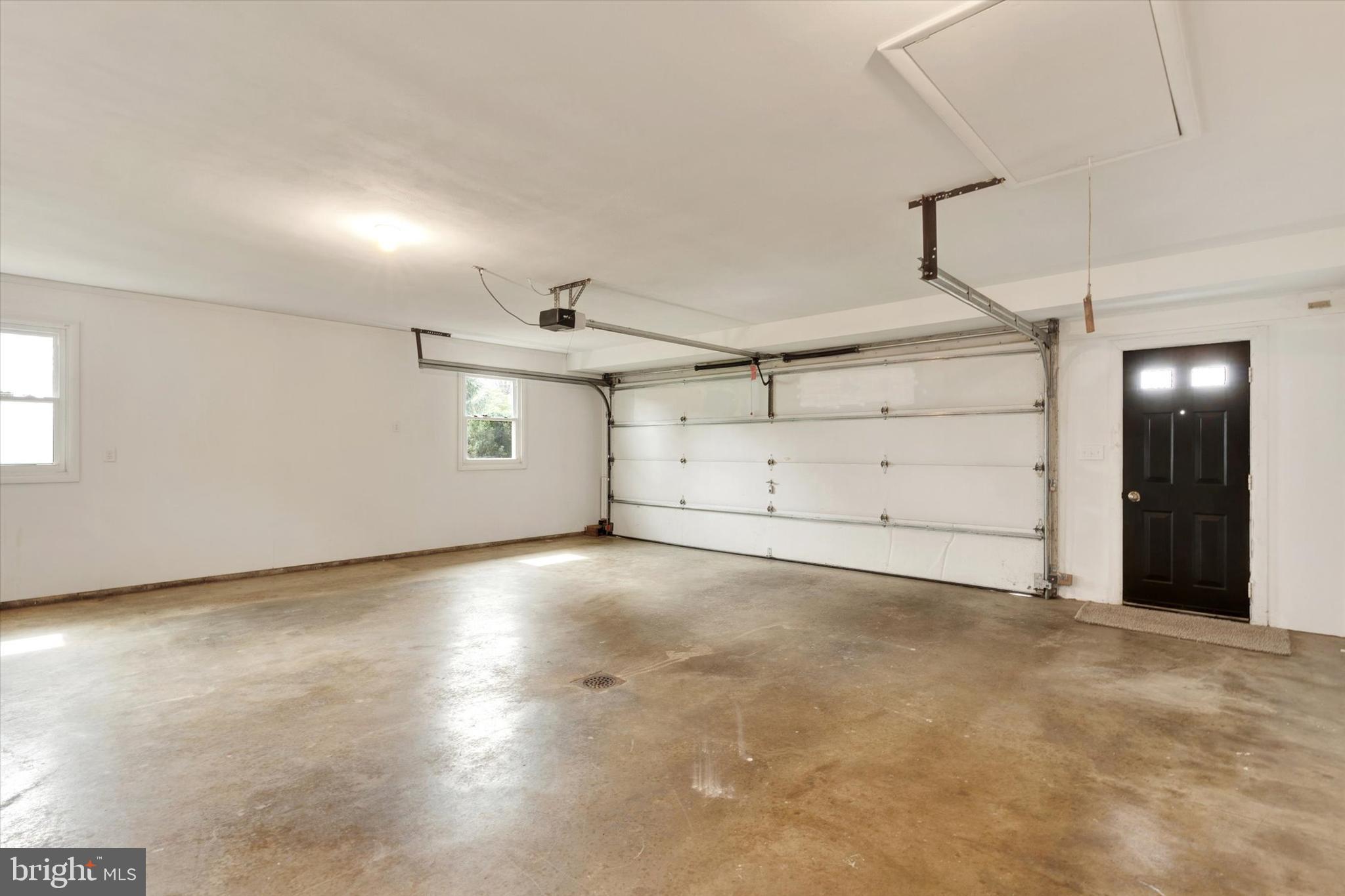 MANHEIM CENTRAL - Residential