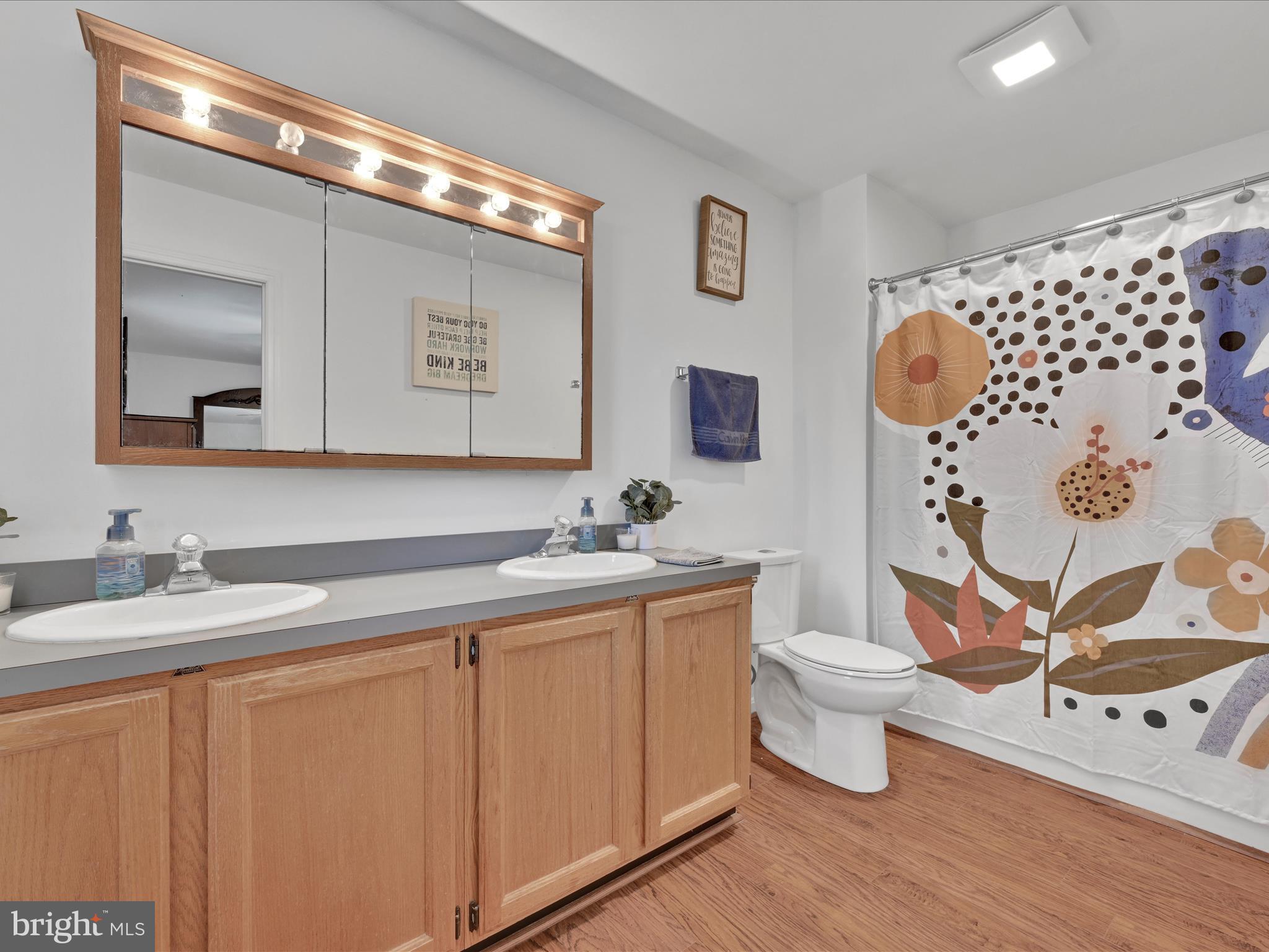 SOUTHFIELD CROSSING - Residential