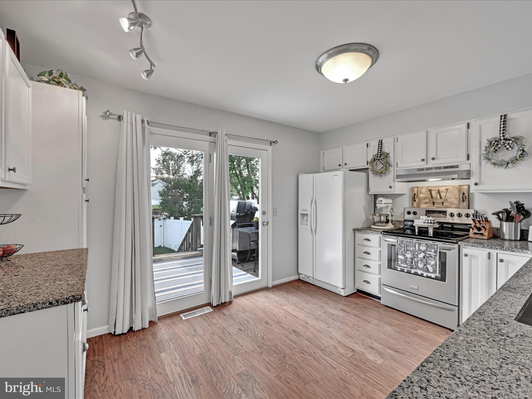 SOUTHFIELD CROSSING - Residential