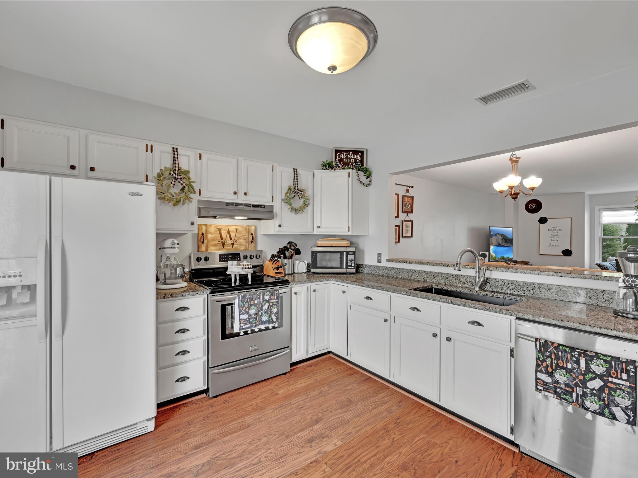 SOUTHFIELD CROSSING - Residential