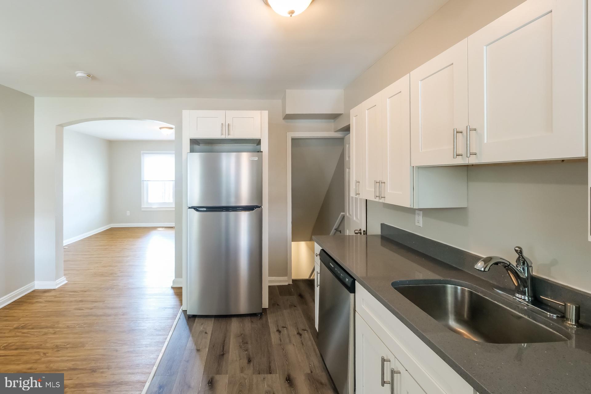 CHARLESMONT - Residential Lease