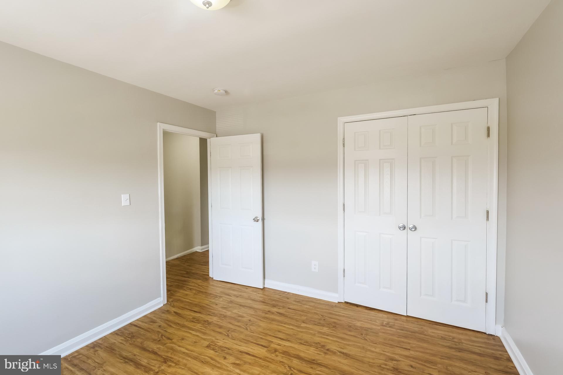 CHARLESMONT - Residential Lease